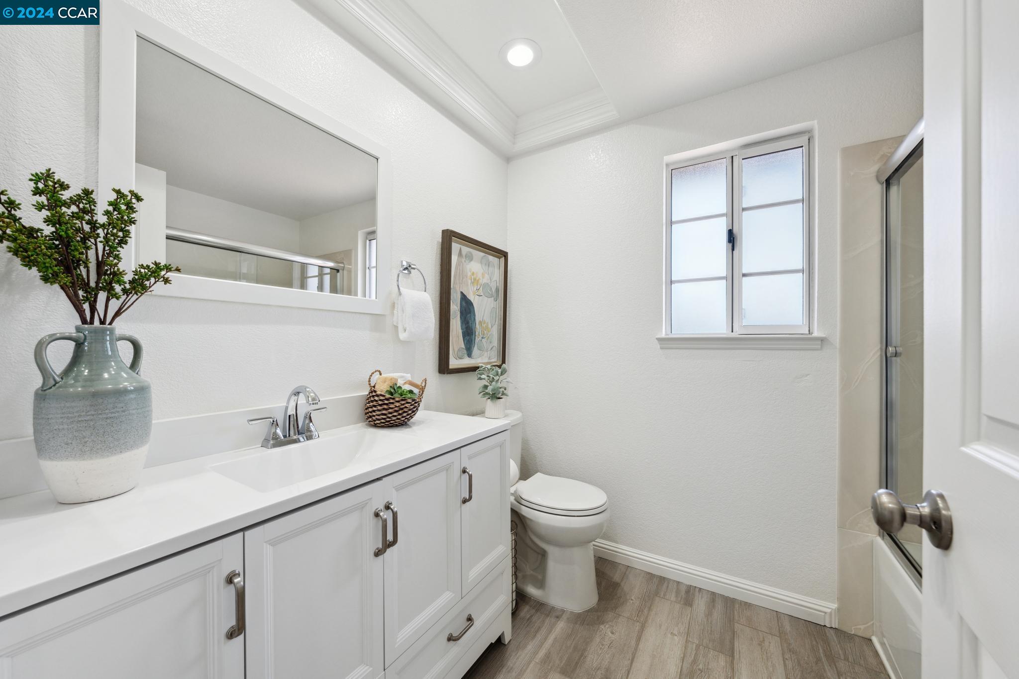 Detail Gallery Image 27 of 60 For 6525 Ridgewood Dr, Castro Valley,  CA 94552 - 3 Beds | 2/1 Baths