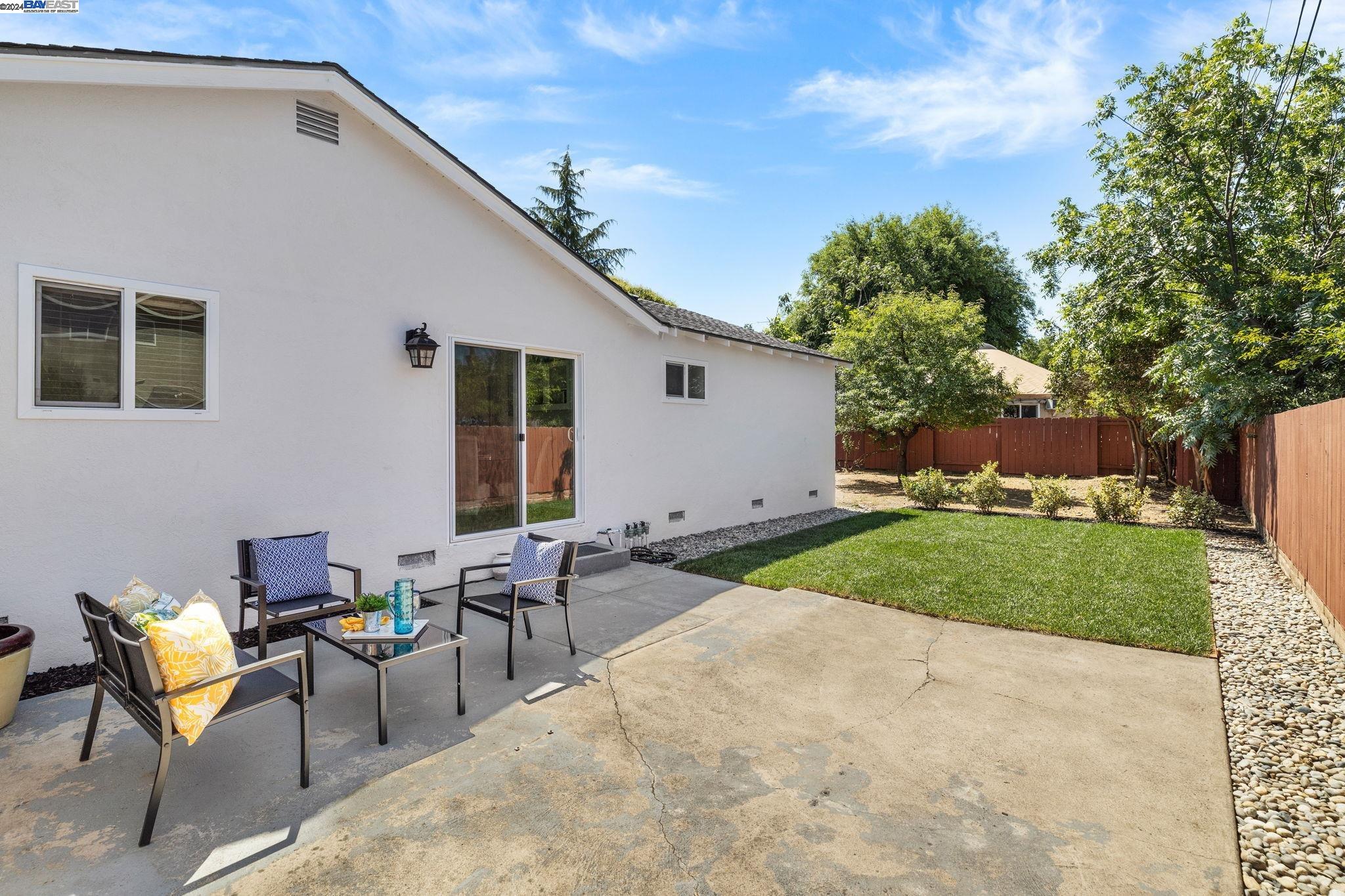 Detail Gallery Image 18 of 21 For 1382 Hillview Dr, Livermore,  CA 94551 - 3 Beds | 1/1 Baths