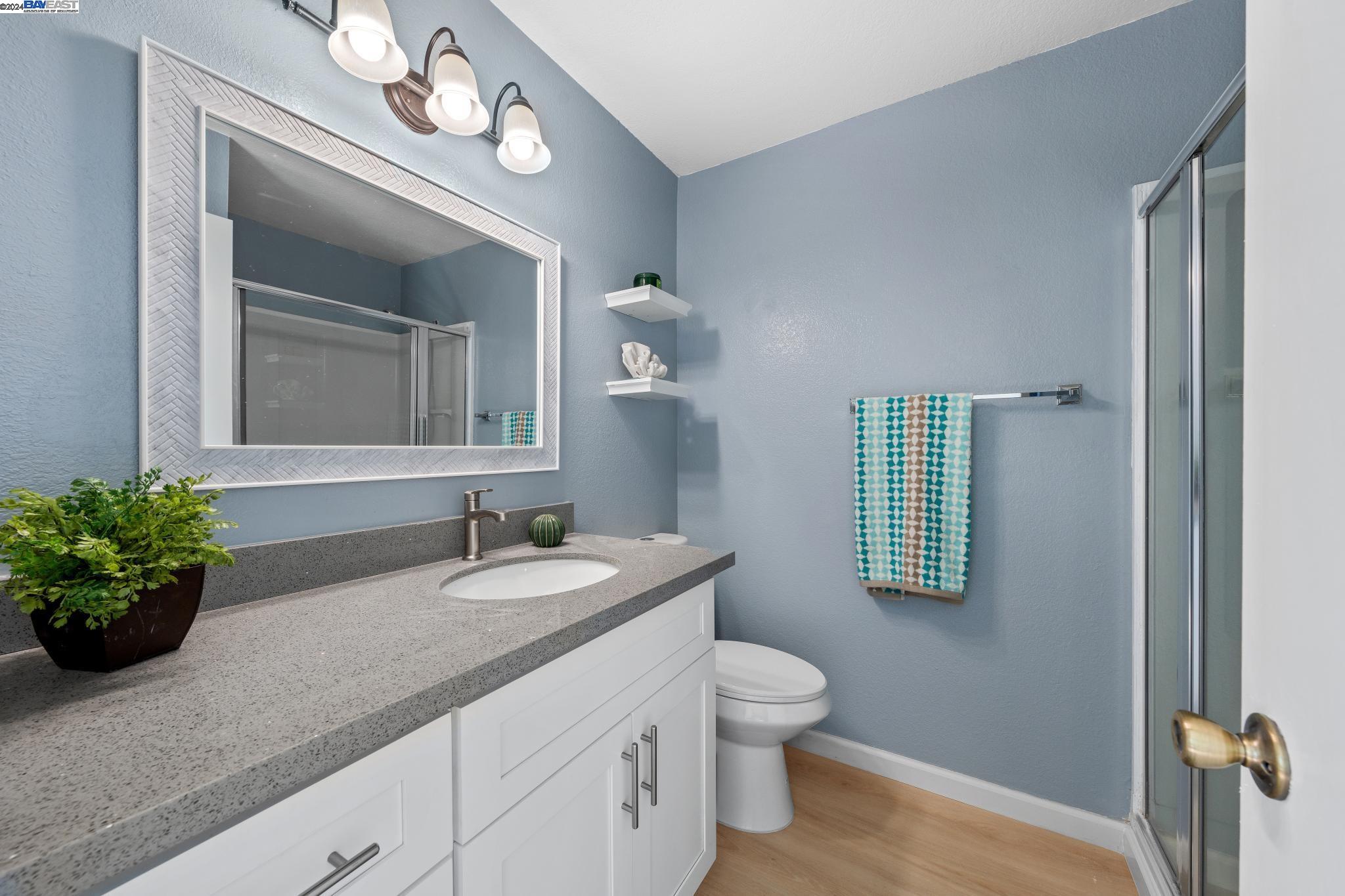 Detail Gallery Image 20 of 28 For 14101 E 14th St #204,  San Leandro,  CA 94578 - 2 Beds | 2 Baths