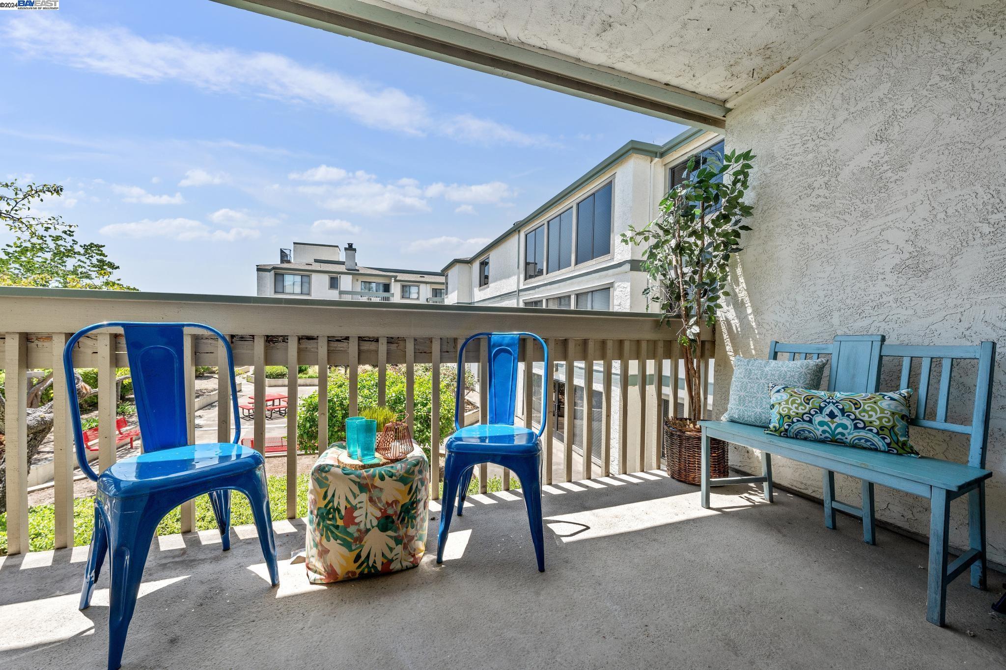 Detail Gallery Image 22 of 28 For 14101 E 14th St #204,  San Leandro,  CA 94578 - 2 Beds | 2 Baths