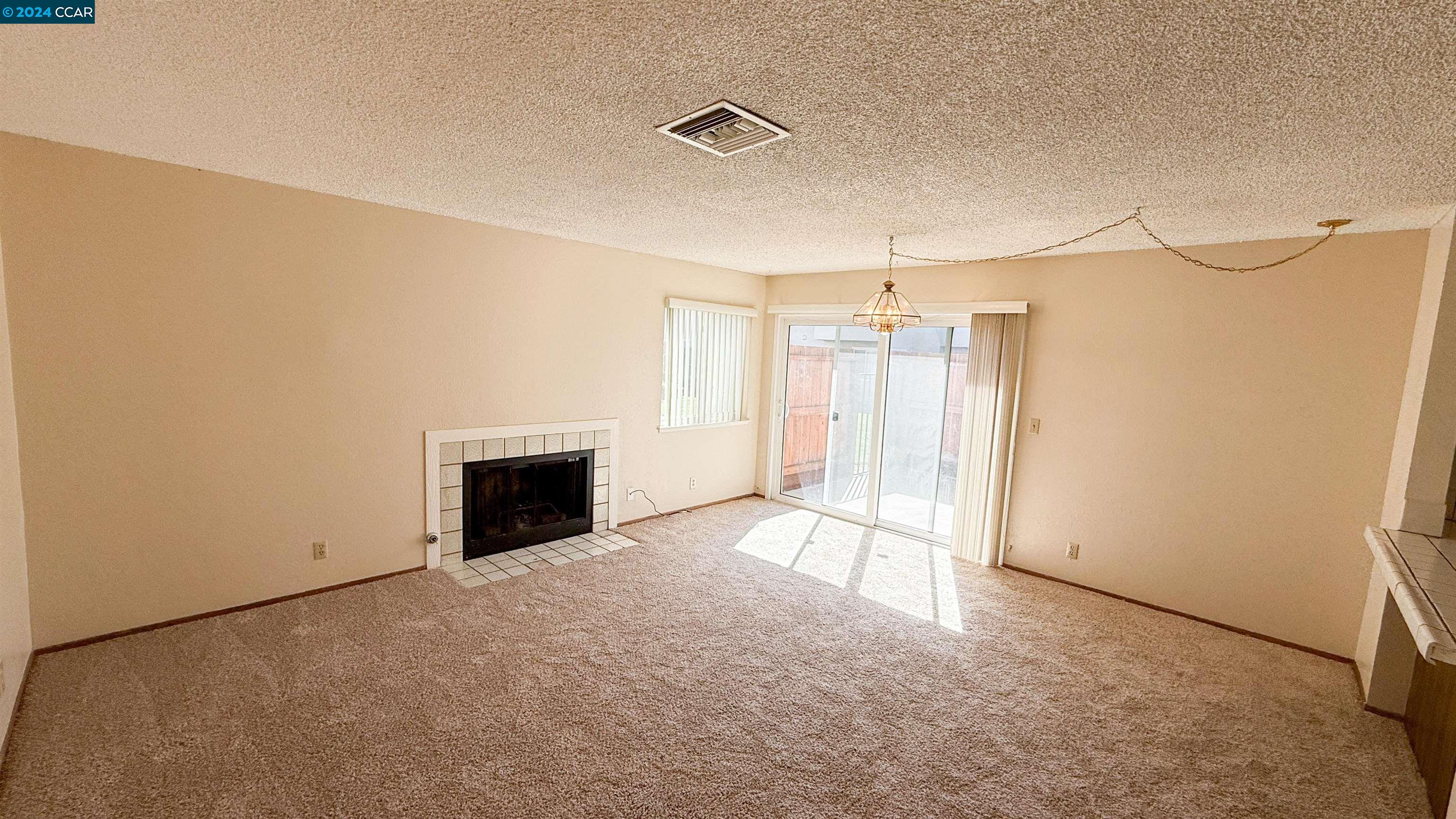 Photo #2: 41060548 Listing 