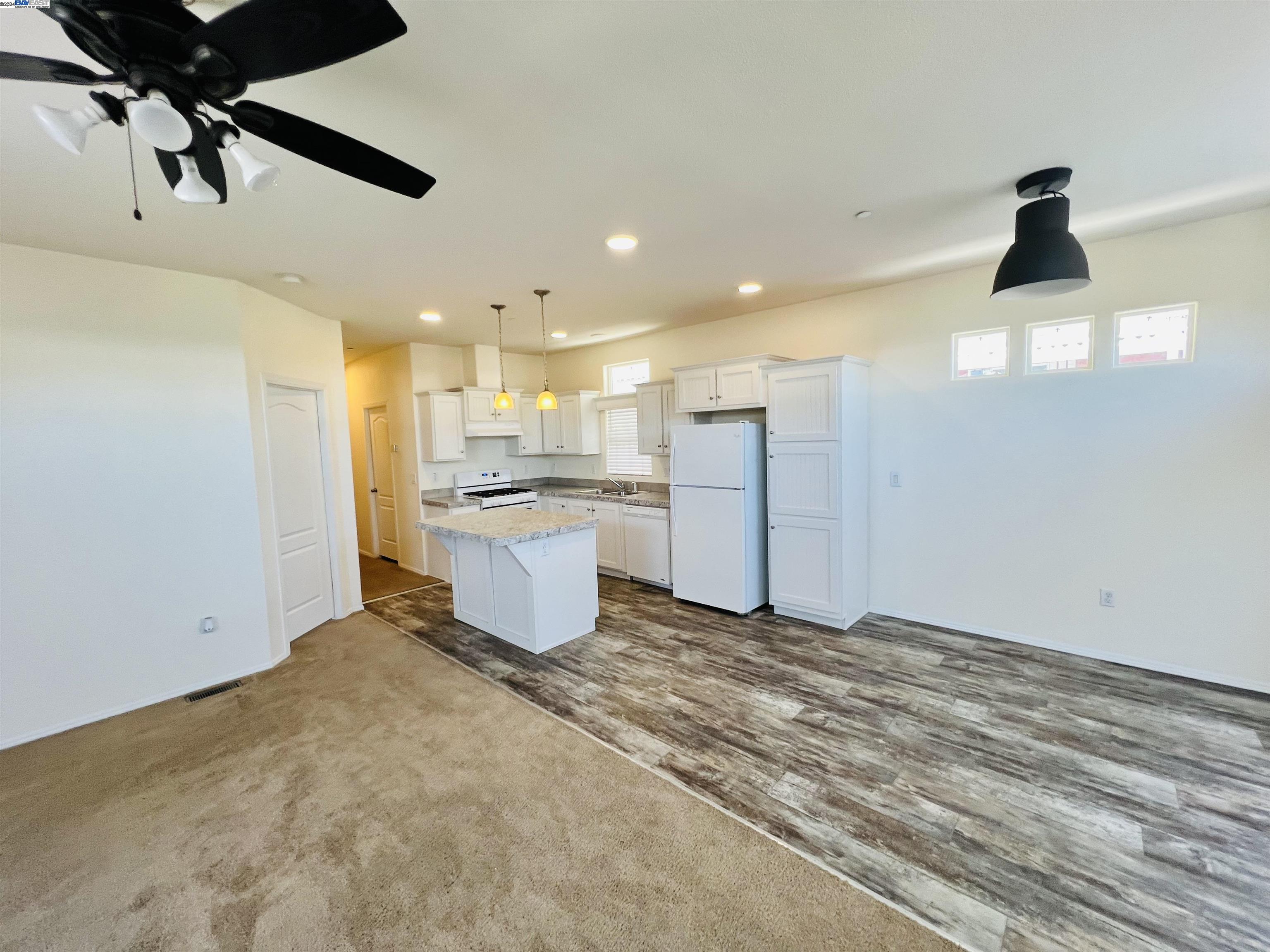 Detail Gallery Image 6 of 27 For 2655 Parkside Dr #67,  Union City,  CA 94587 - 3 Beds | 2 Baths