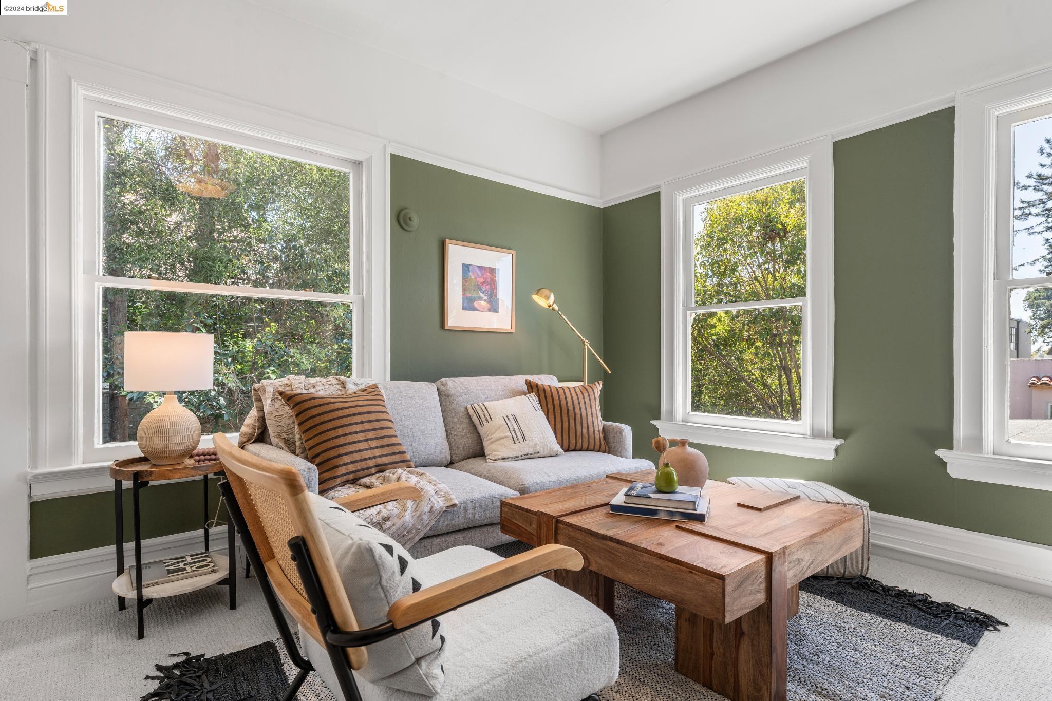 Detail Gallery Image 17 of 36 For 2626 Benvenue Ave #4,  Berkeley,  CA 94704 - 1 Beds | 1 Baths