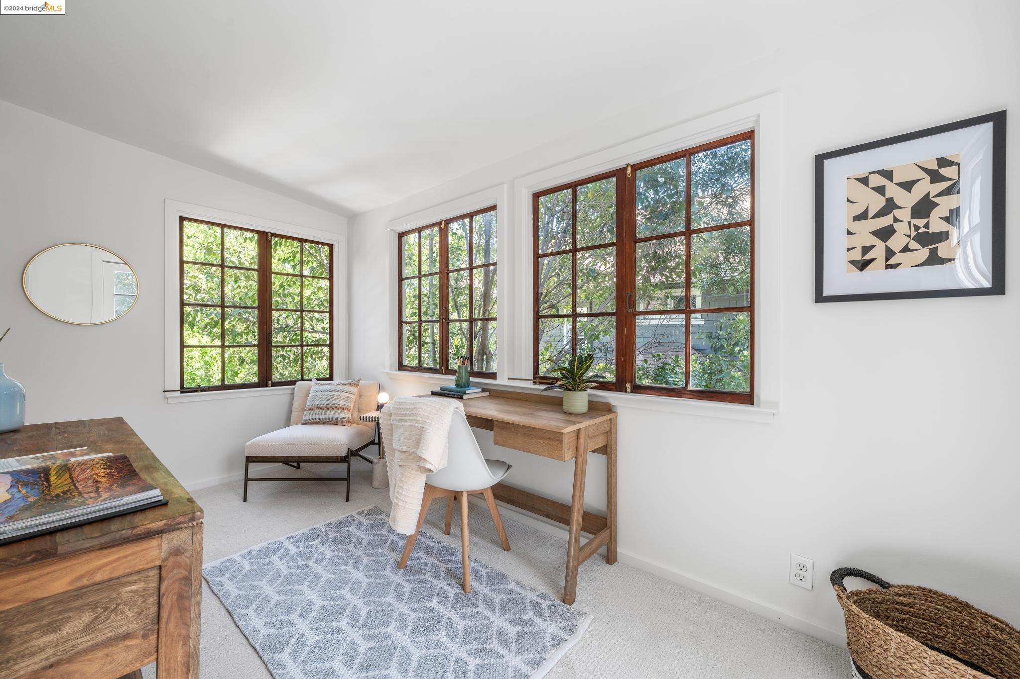 Detail Gallery Image 24 of 36 For 2626 Benvenue Ave #4,  Berkeley,  CA 94704 - 1 Beds | 1 Baths