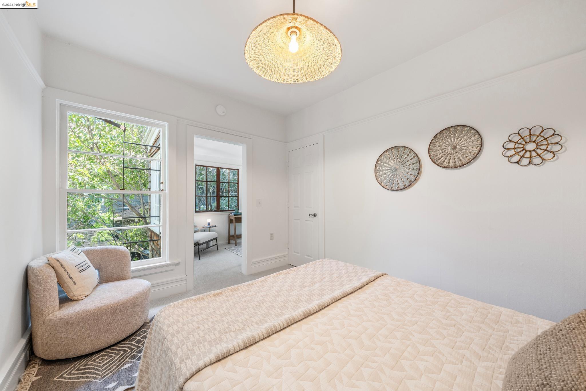 Detail Gallery Image 31 of 36 For 2626 Benvenue Ave #4,  Berkeley,  CA 94704 - 1 Beds | 1 Baths
