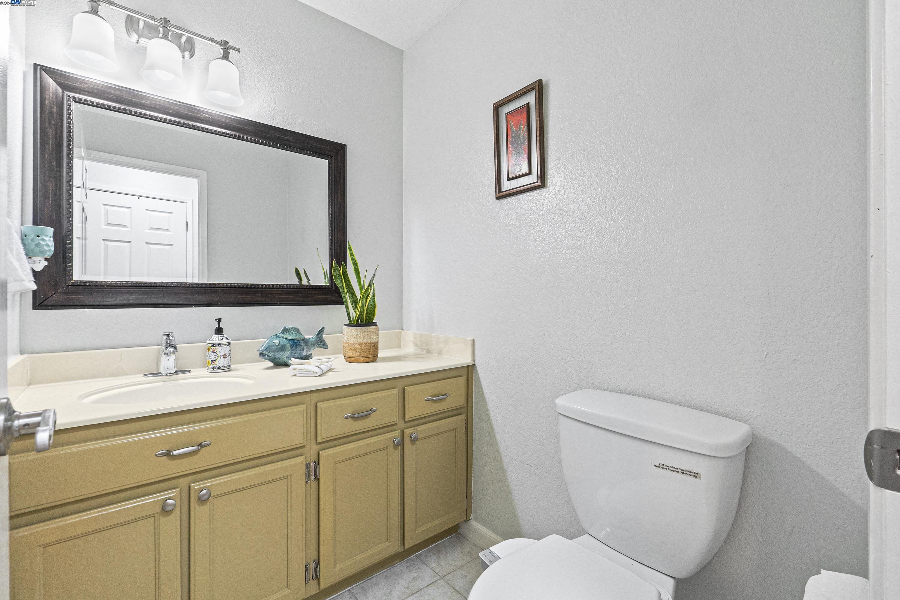 Detail Gallery Image 20 of 44 For 720 Ridgeview Ter, Fremont,  CA 94536 - 3 Beds | 2/1 Baths