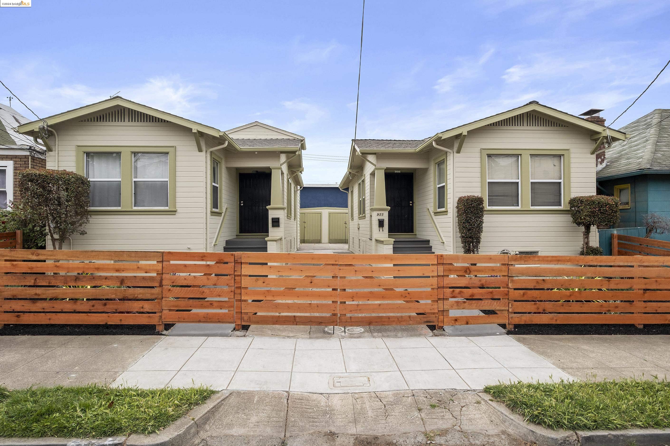 Detail Gallery Image 1 of 1 For 953 46th St, Oakland,  CA 94608 - – Beds | – Baths