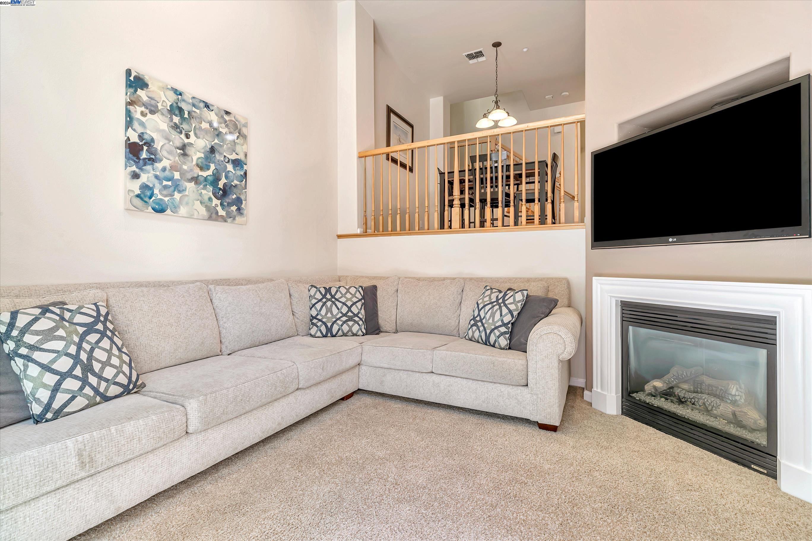 Photo #6: 41060592 Listing 