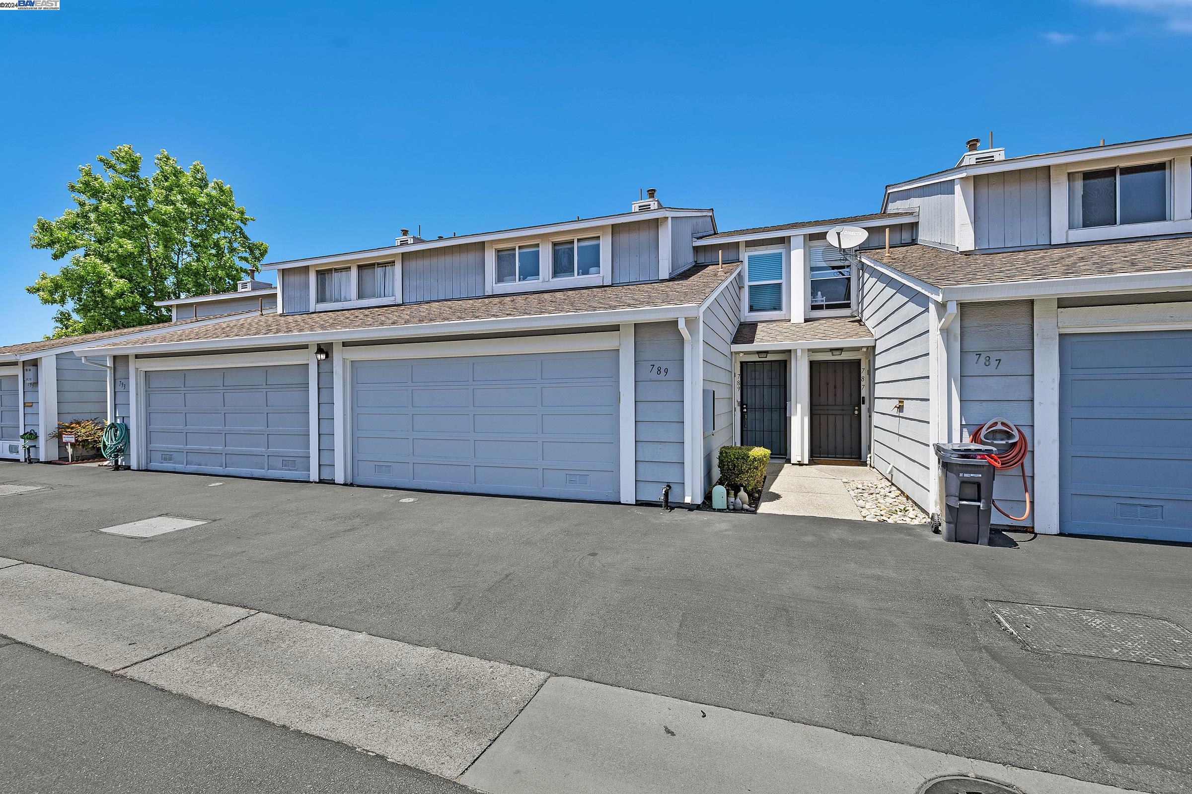 Detail Gallery Image 2 of 34 For 789 Woodgate Dr, San Leandro,  CA 94579 - 3 Beds | 2 Baths