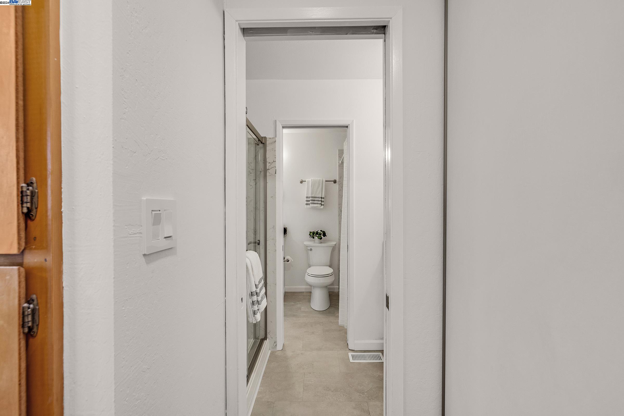 Detail Gallery Image 25 of 34 For 789 Woodgate Dr, San Leandro,  CA 94579 - 3 Beds | 2 Baths