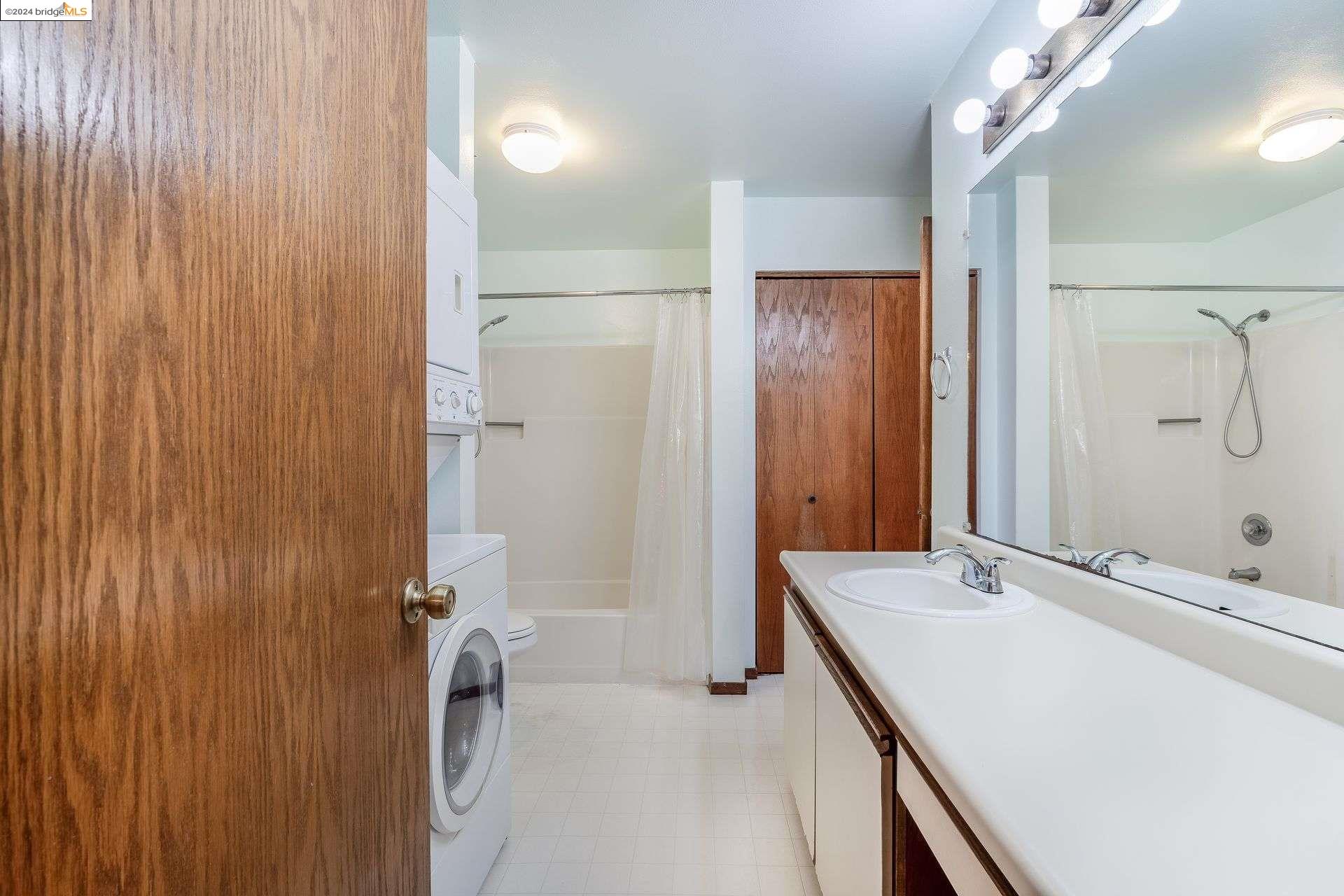 Detail Gallery Image 13 of 29 For 195 Santa Clara Ave #9,  Oakland,  CA 94610 - 1 Beds | 1 Baths