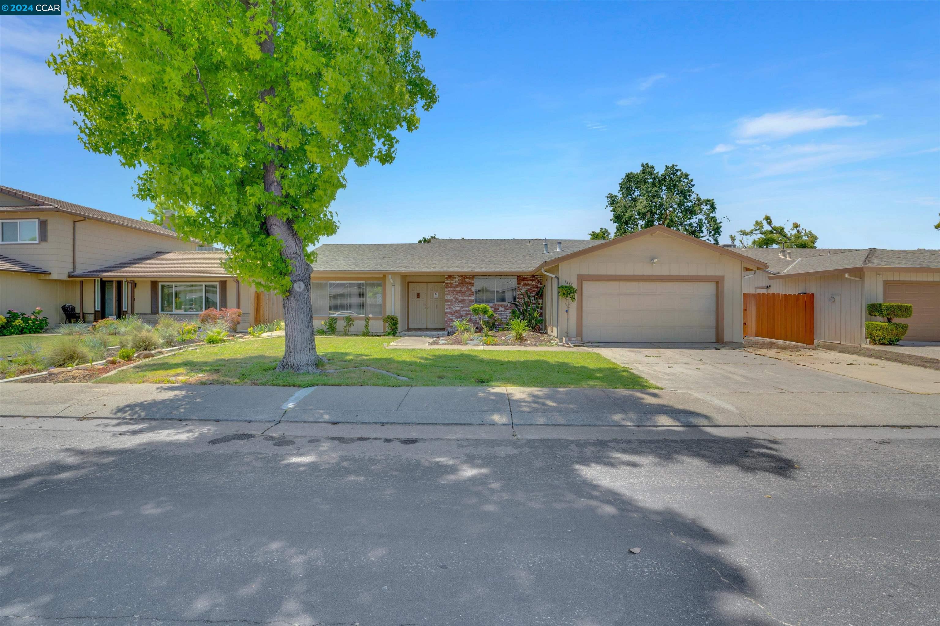 Detail Gallery Image 5 of 31 For 9439 Kimbrough, Stockton,  CA 95209 - 3 Beds | 2 Baths