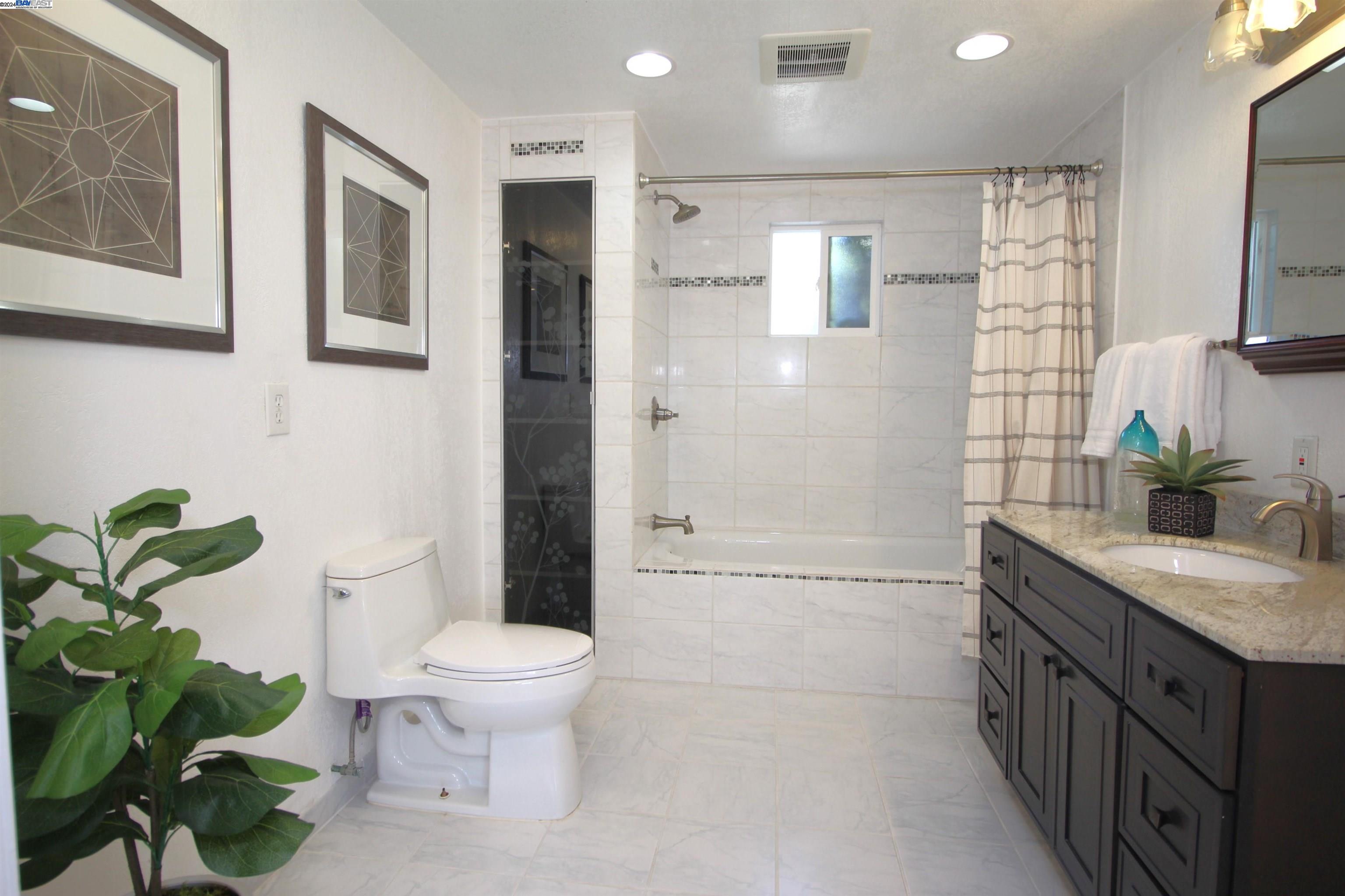 Detail Gallery Image 26 of 37 For 24788 Calaroga Ave, Hayward,  CA 94545 - 3 Beds | 2 Baths