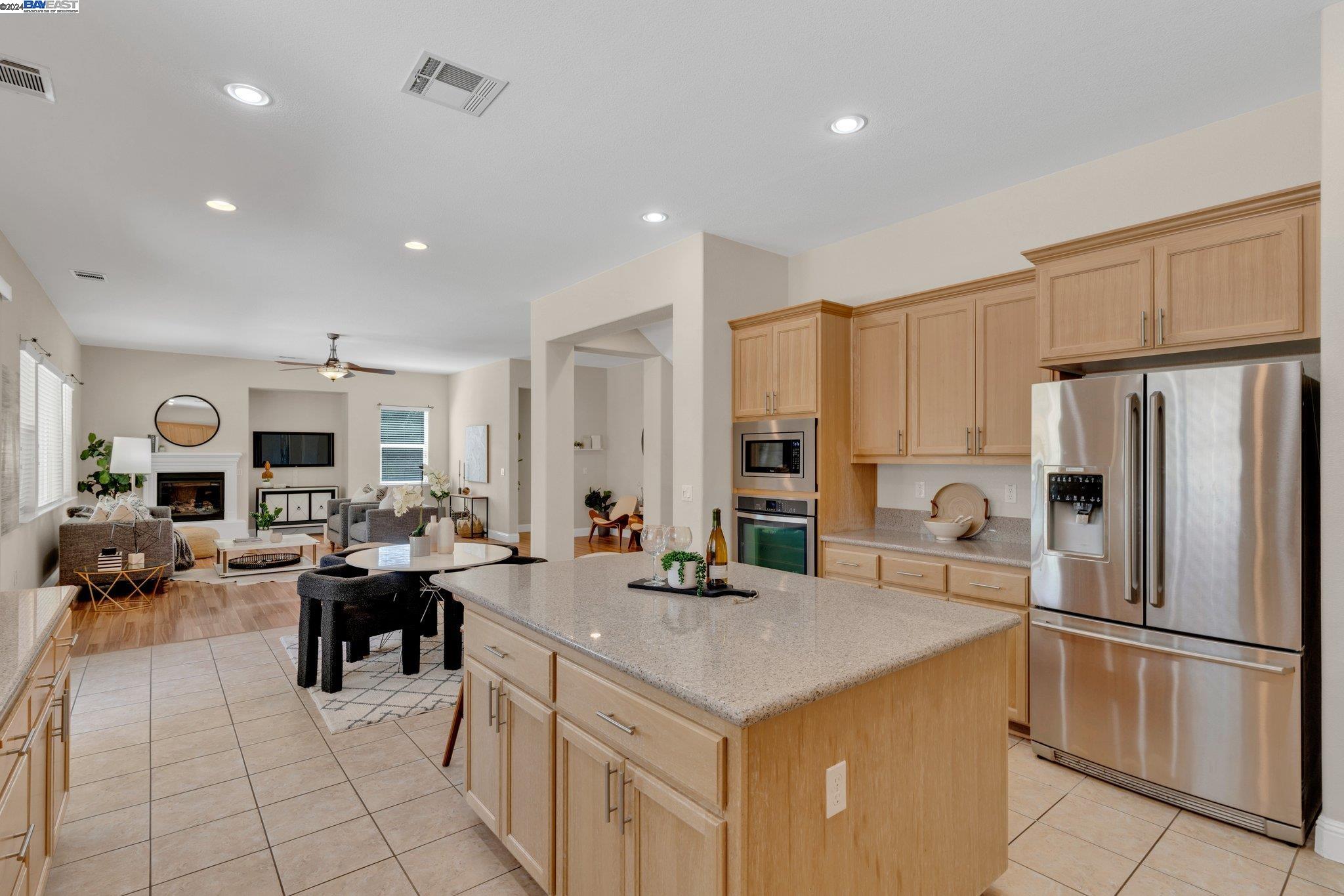 Detail Gallery Image 17 of 60 For 5216 Skyler Ct, Concord,  CA 94521 - 5 Beds | 3/1 Baths