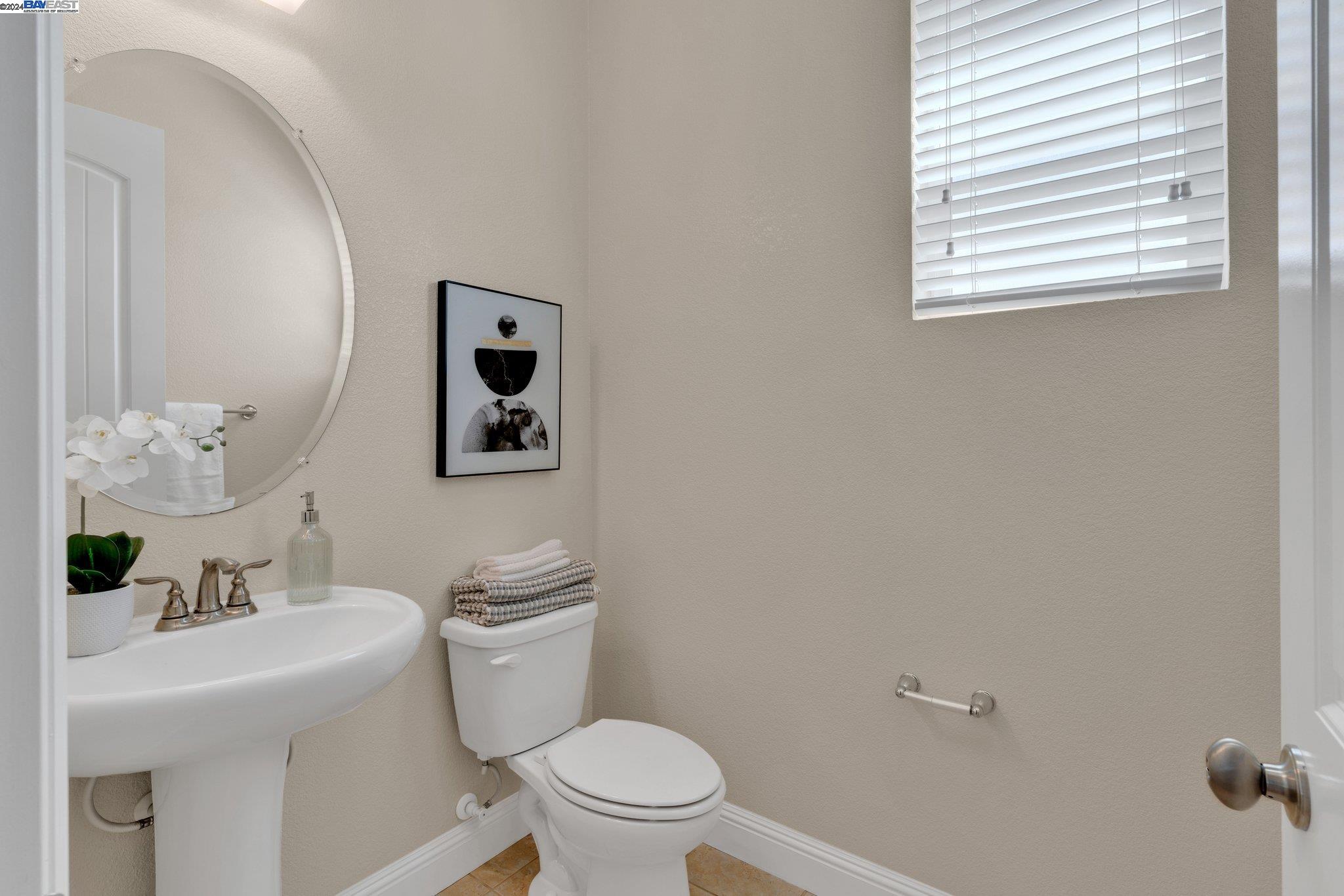 Detail Gallery Image 26 of 60 For 5216 Skyler Ct, Concord,  CA 94521 - 5 Beds | 3/1 Baths