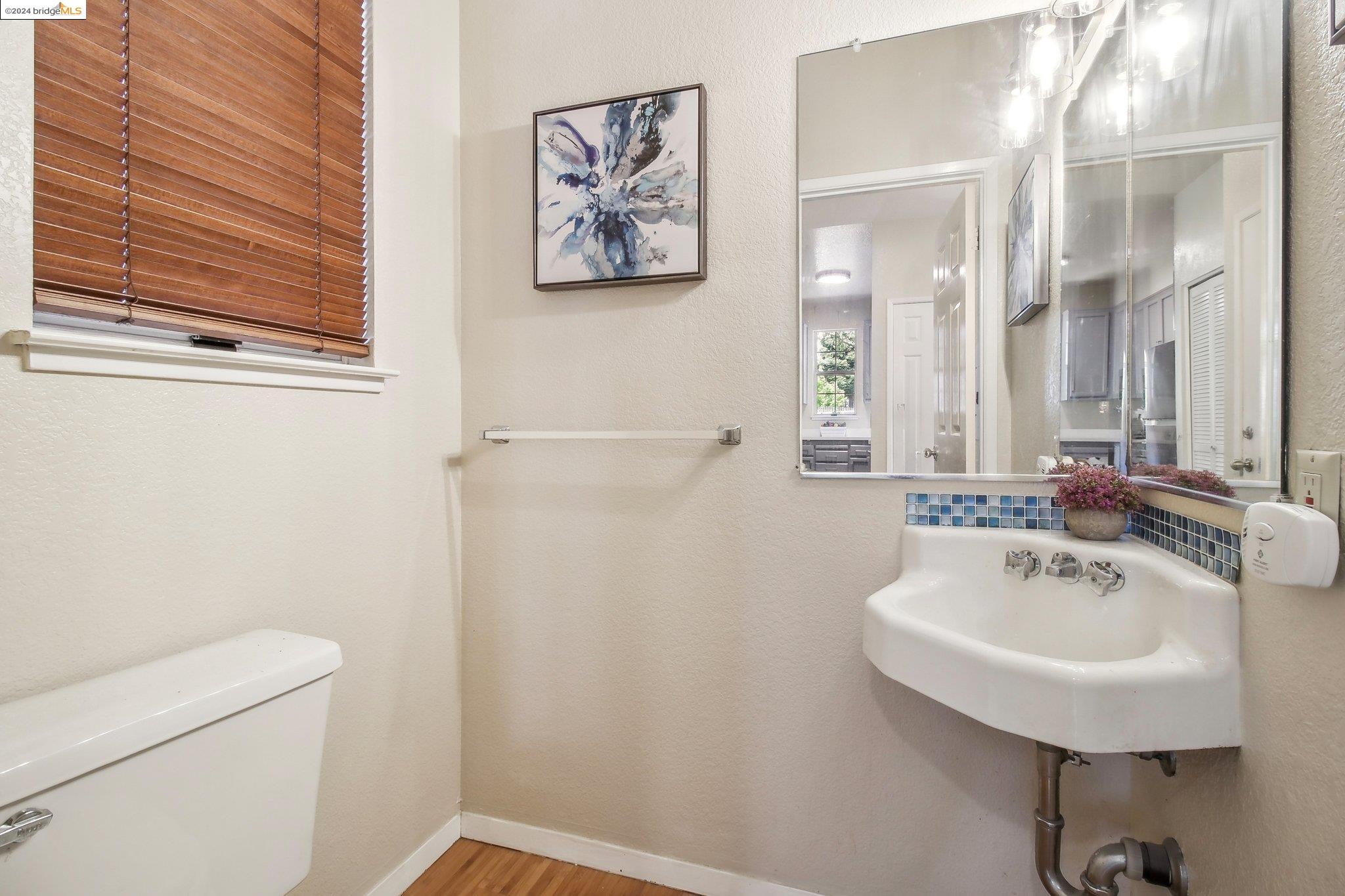 Detail Gallery Image 29 of 60 For 202 Commodore Dr, Richmond,  CA 94804 - 2 Beds | 2/1 Baths