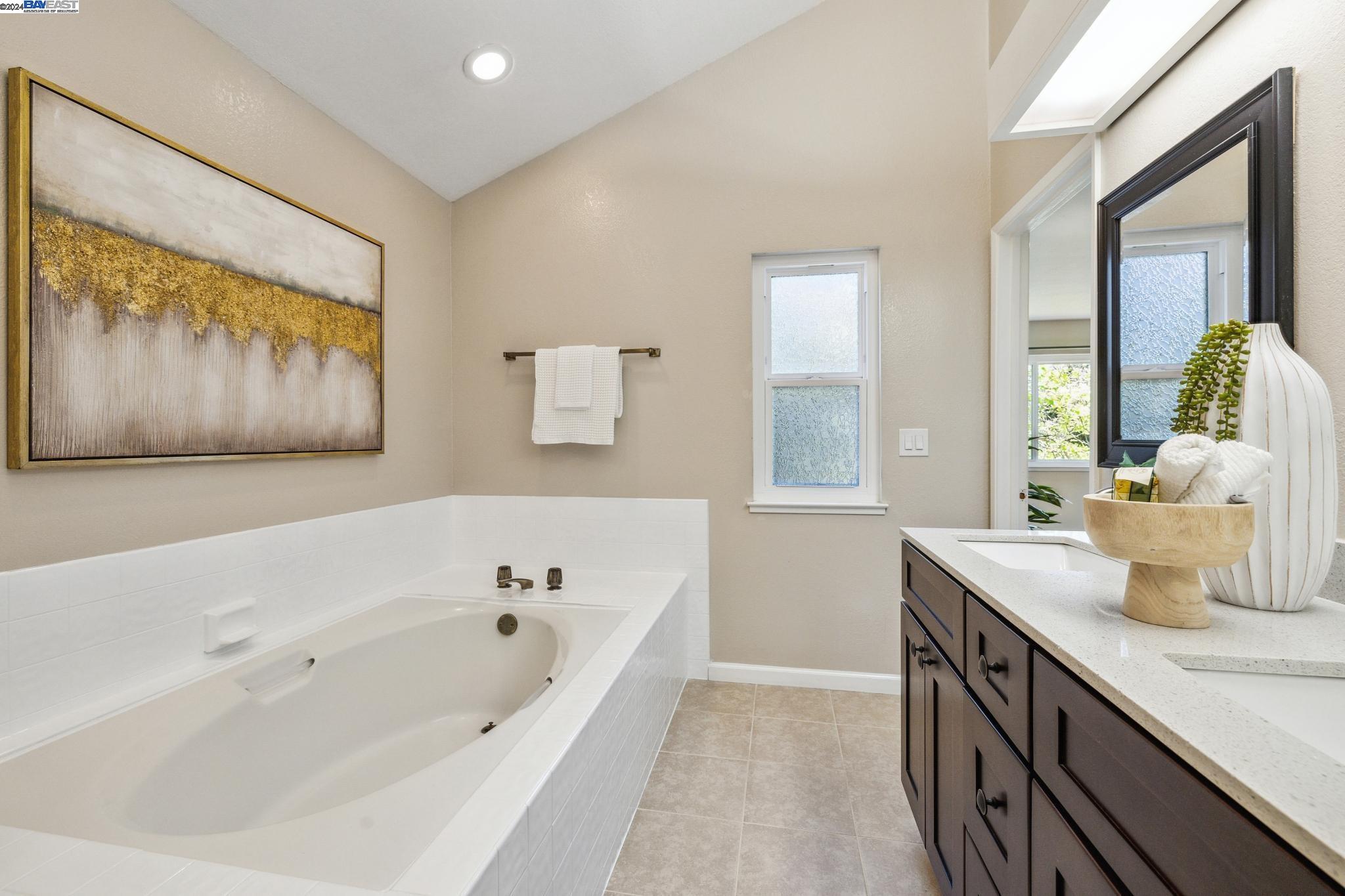 Detail Gallery Image 24 of 60 For 2737 Markham Ct, Hayward,  CA 94542 - 3 Beds | 2/1 Baths