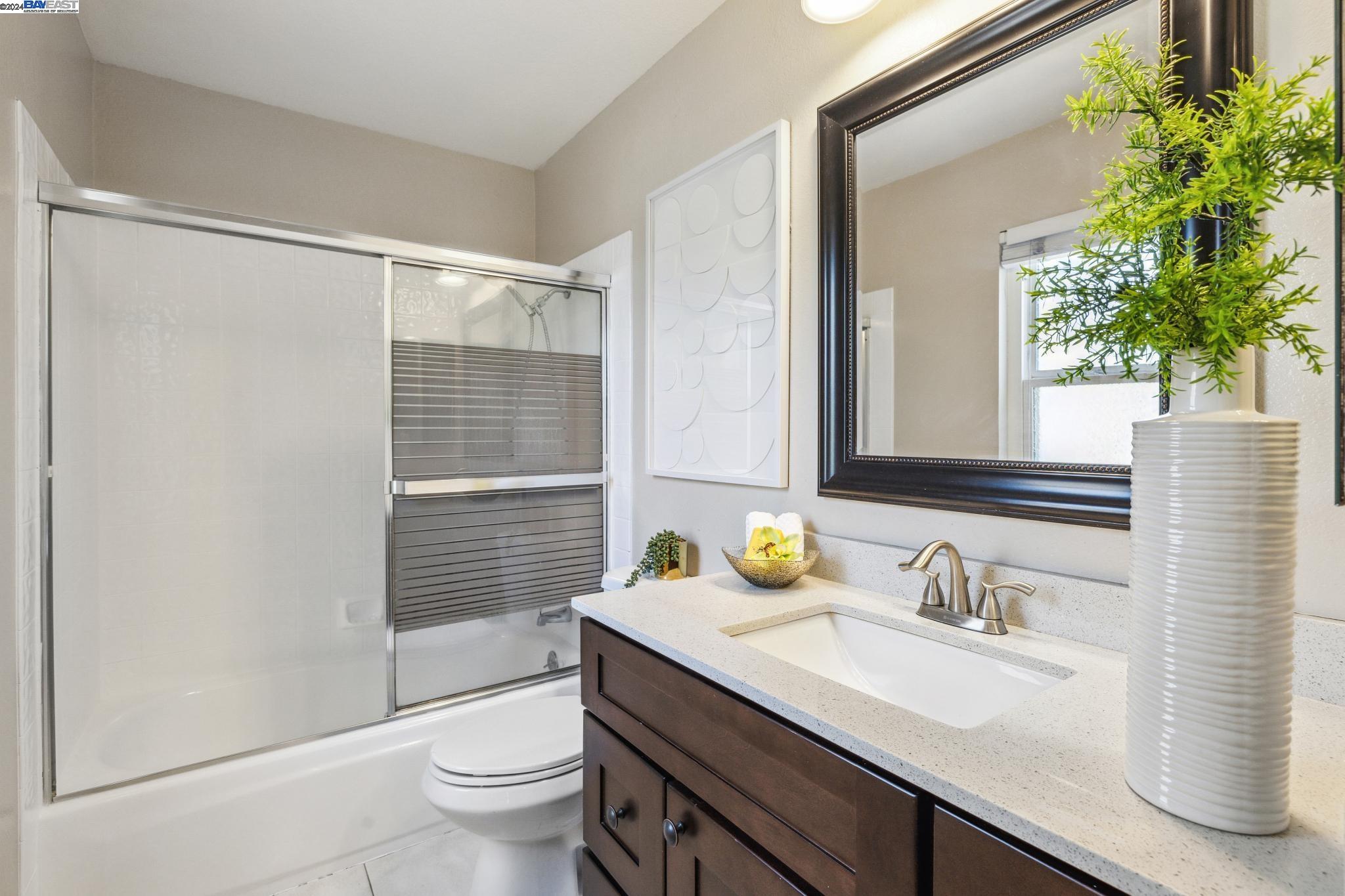 Detail Gallery Image 31 of 60 For 2737 Markham Ct, Hayward,  CA 94542 - 3 Beds | 2/1 Baths