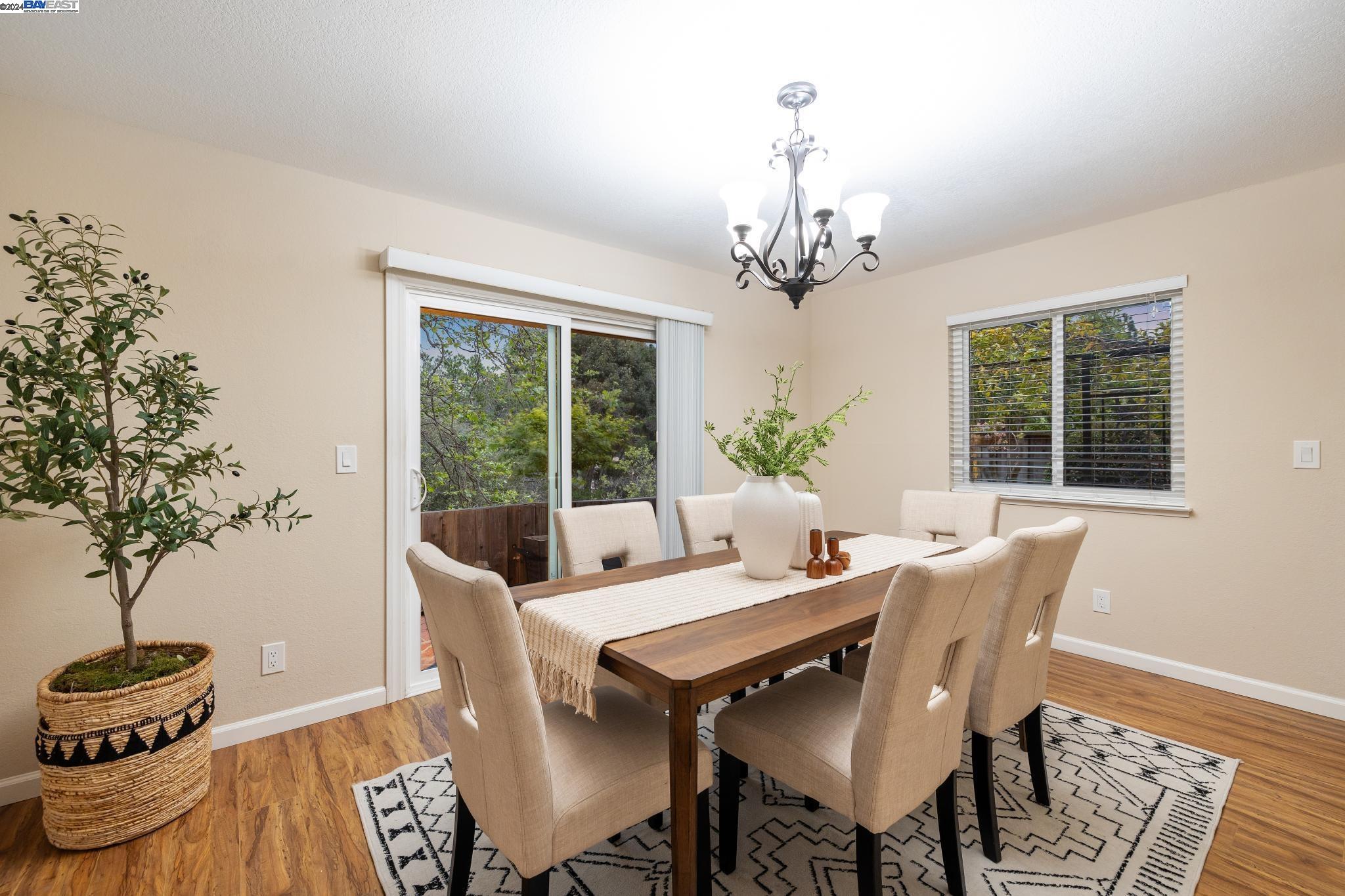 Detail Gallery Image 47 of 60 For 2737 Markham Ct, Hayward,  CA 94542 - 3 Beds | 2/1 Baths