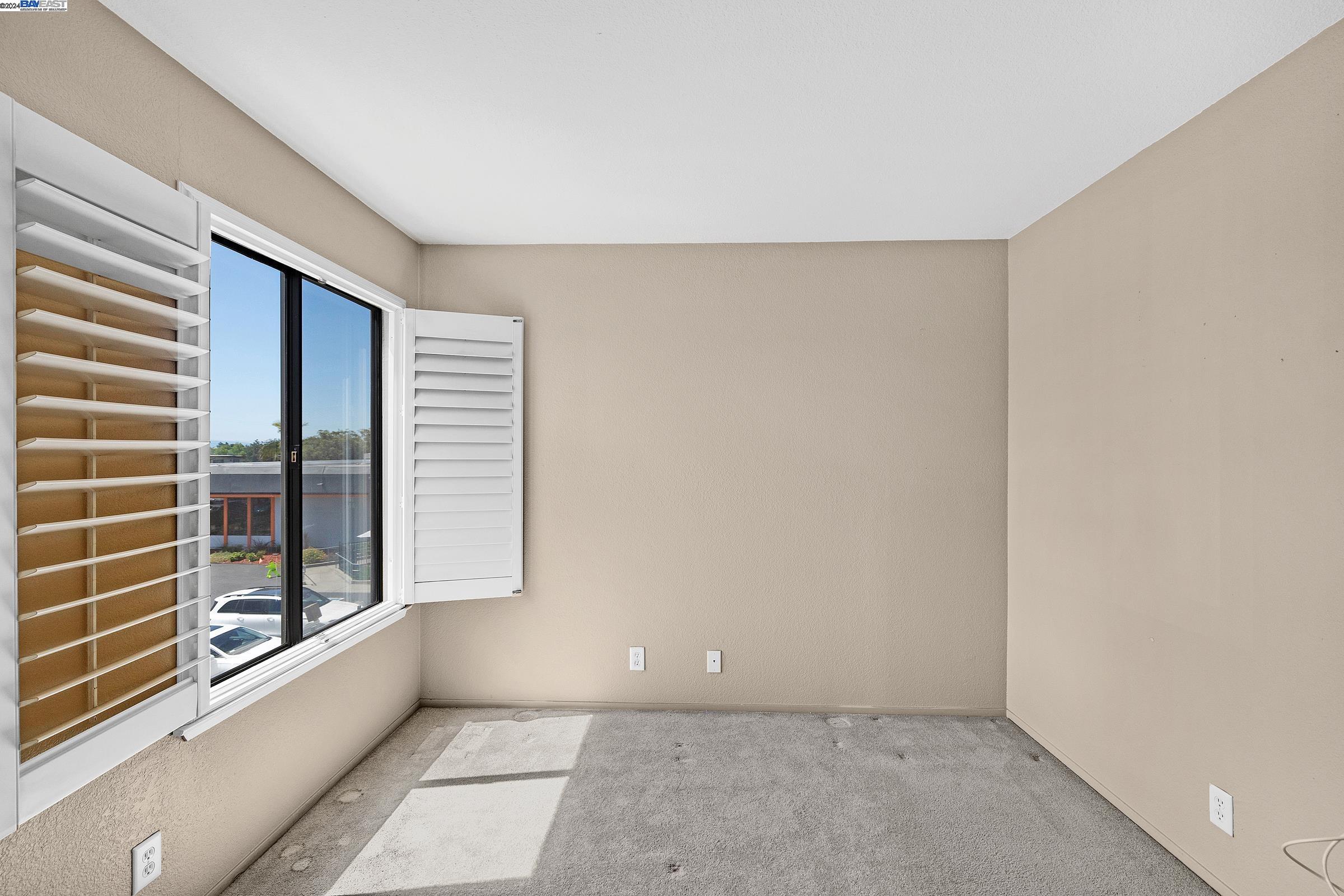 Detail Gallery Image 13 of 21 For 14101 E 14th St #203,  San Leandro,  CA 94578 - 2 Beds | 2 Baths