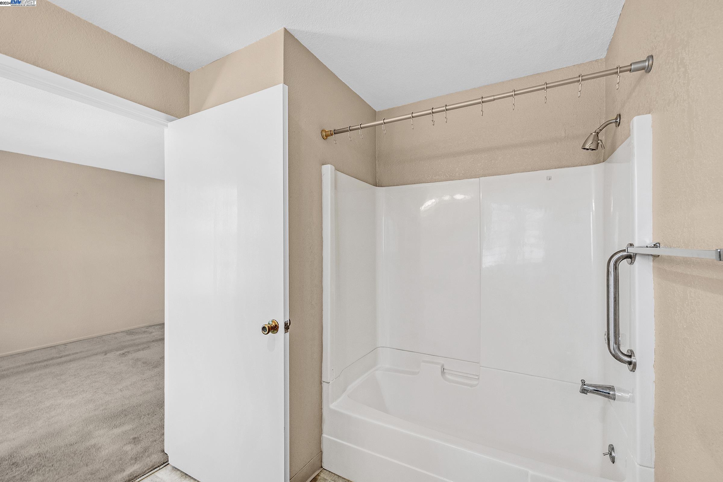 Detail Gallery Image 17 of 21 For 14101 E 14th St #203,  San Leandro,  CA 94578 - 2 Beds | 2 Baths