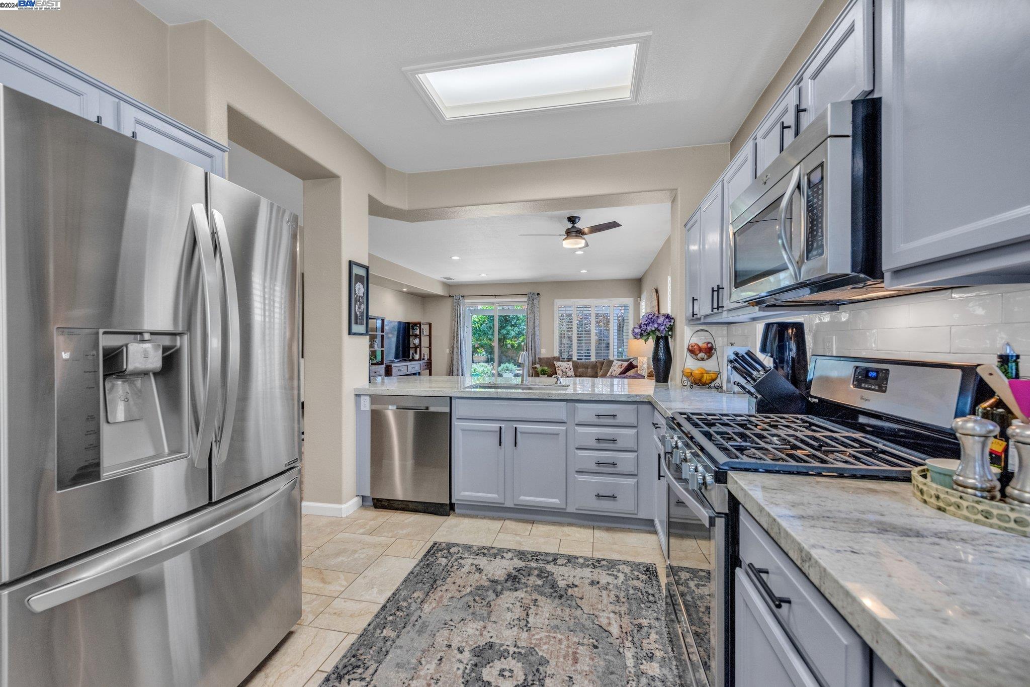 Detail Gallery Image 12 of 48 For 1101 Ivy Arbor Ln, Lincoln,  CA 95648 - 2 Beds | 2 Baths