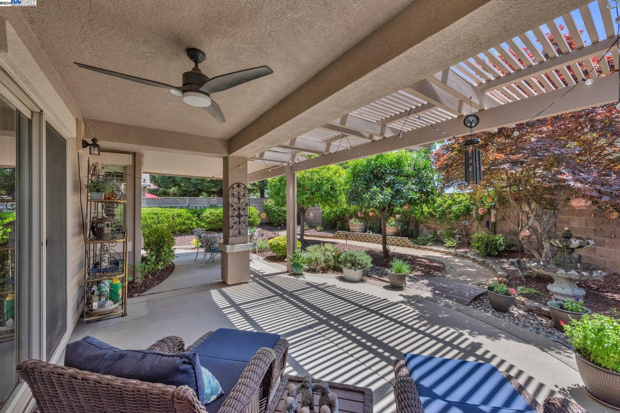 Detail Gallery Image 27 of 48 For 1101 Ivy Arbor Ln, Lincoln,  CA 95648 - 2 Beds | 2 Baths