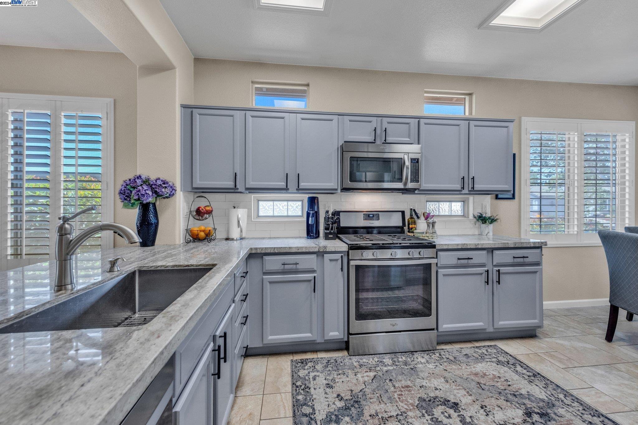 Detail Gallery Image 10 of 48 For 1101 Ivy Arbor Ln, Lincoln,  CA 95648 - 2 Beds | 2 Baths