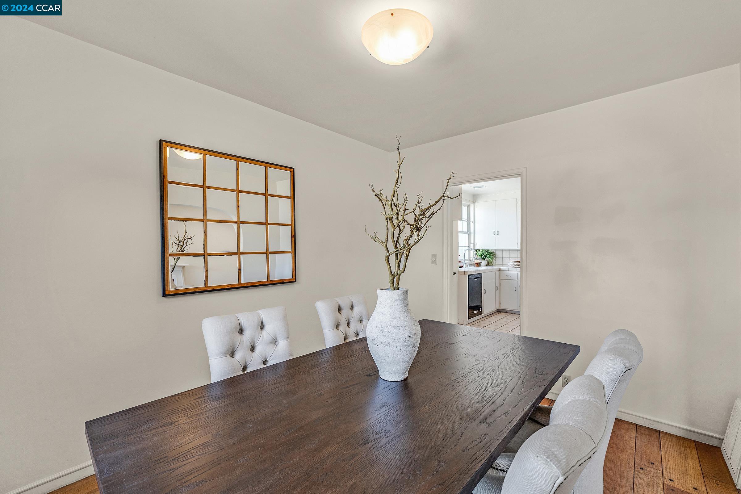 Detail Gallery Image 11 of 41 For 1441 Catherine Dr, Berkeley,  CA 94702 - 2 Beds | 1/1 Baths