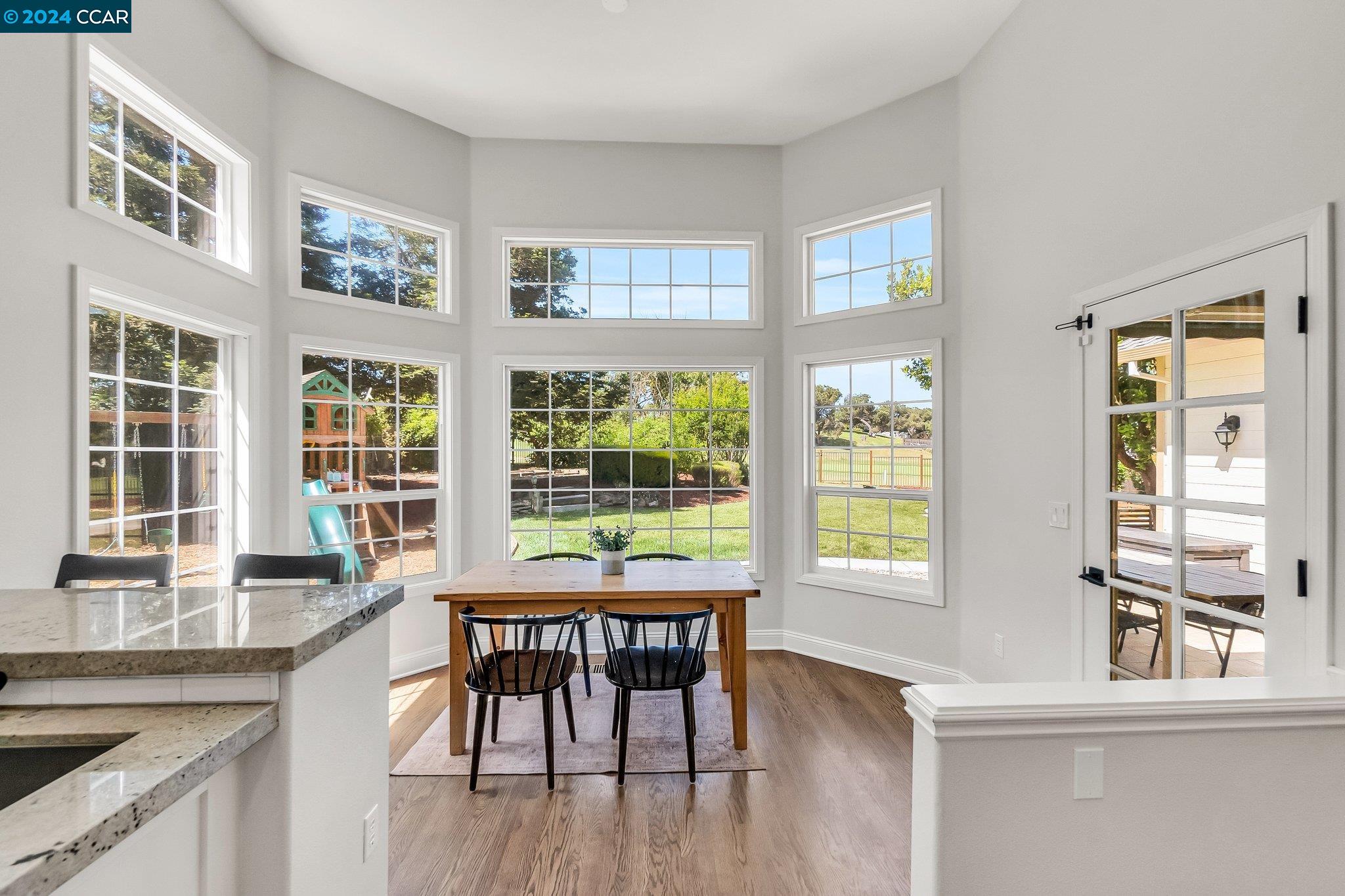 Detail Gallery Image 13 of 56 For 625 Randys Cir, Hollister,  CA 95023 - 4 Beds | 2/1 Baths