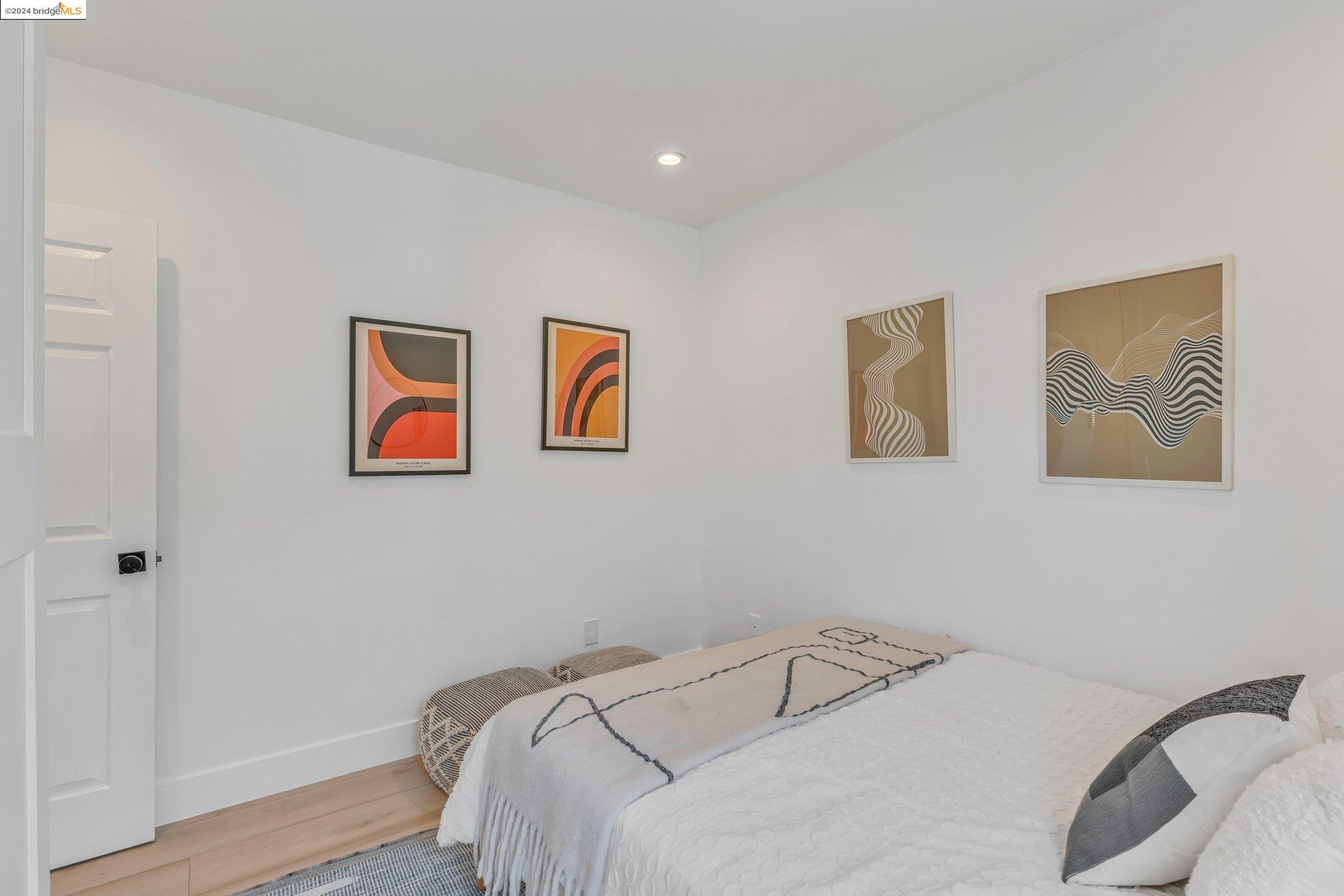 Detail Gallery Image 21 of 40 For 5415 Roberts Ave, Oakland,  CA 94619 - 2 Beds | 1 Baths