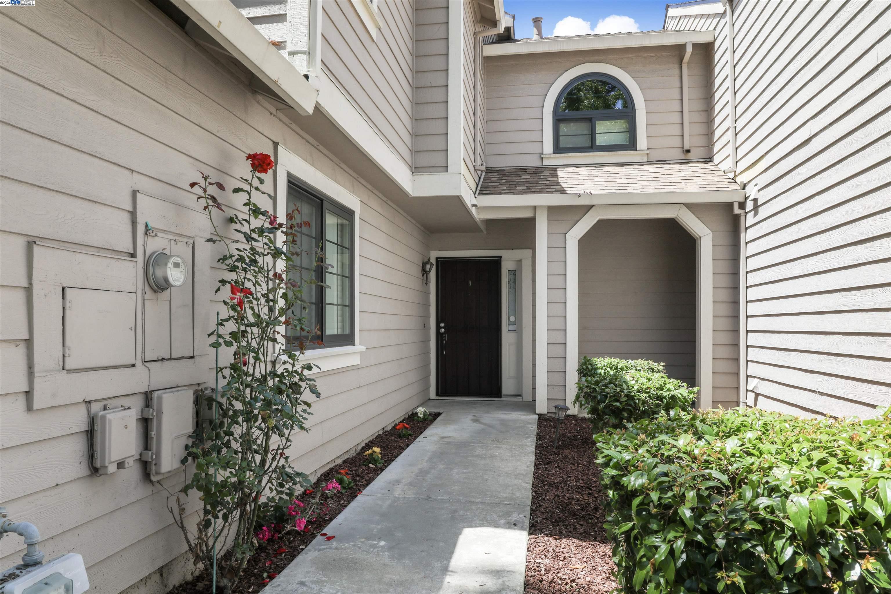 Detail Gallery Image 5 of 41 For 41563 Patton Terrace, Fremont,  CA 94538 - 3 Beds | 2/1 Baths