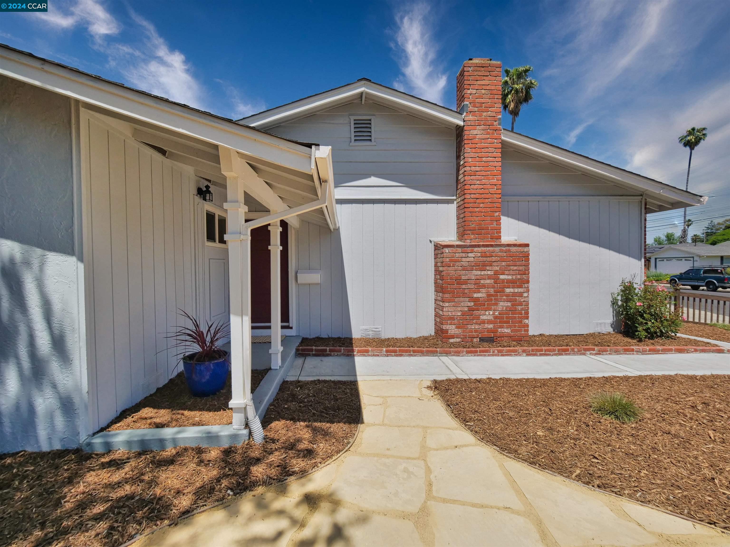 Detail Gallery Image 8 of 60 For 1211 Brookview Drive, Concord,  CA 94520-4007 - 3 Beds | 2 Baths