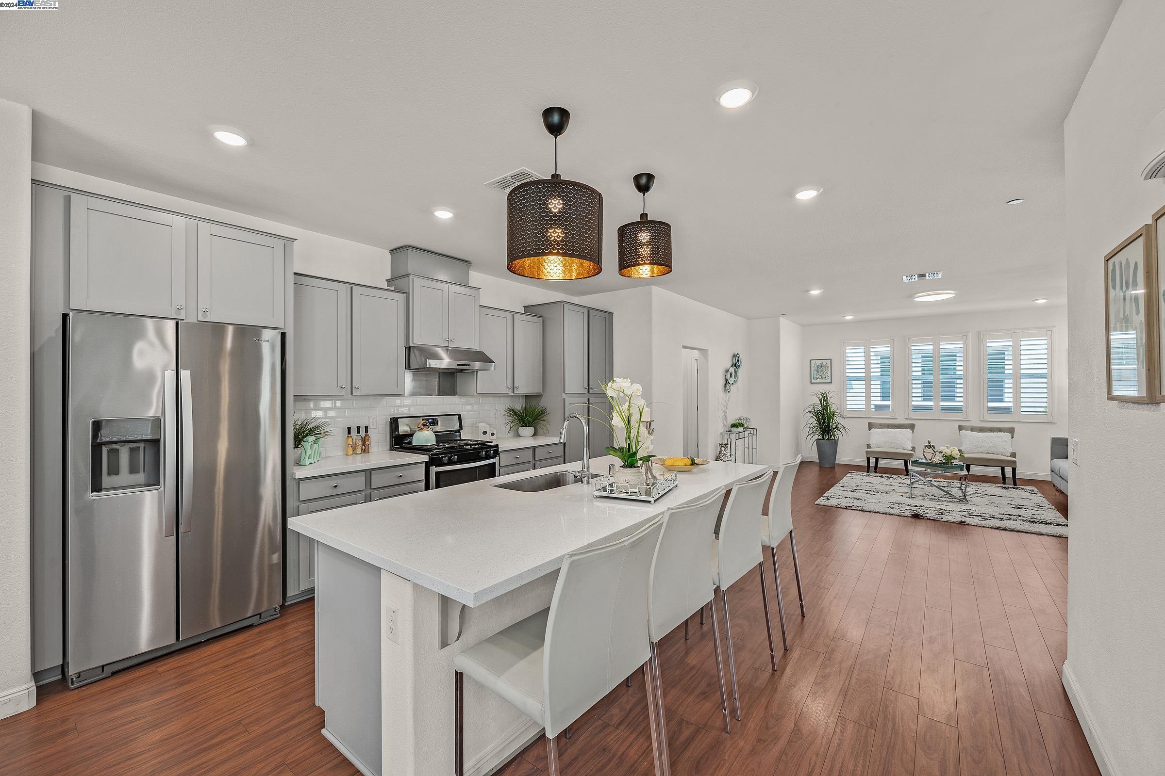 Detail Gallery Image 1 of 1 For 16310 Ridgehaven Dr. #201,  San Leandro,  CA 94578 - 4 Beds | 3/1 Baths