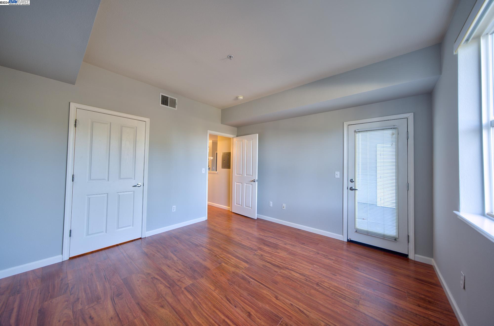 Detail Gallery Image 14 of 27 For 1982 W Bayshore Rd #115,  East Palo Alto,  CA 94303 - 1 Beds | 1 Baths