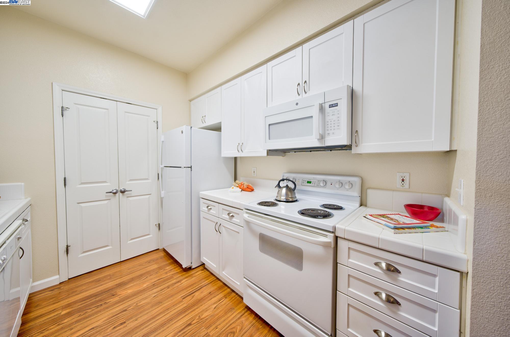 Detail Gallery Image 20 of 27 For 1982 W Bayshore Rd #115,  East Palo Alto,  CA 94303 - 1 Beds | 1 Baths