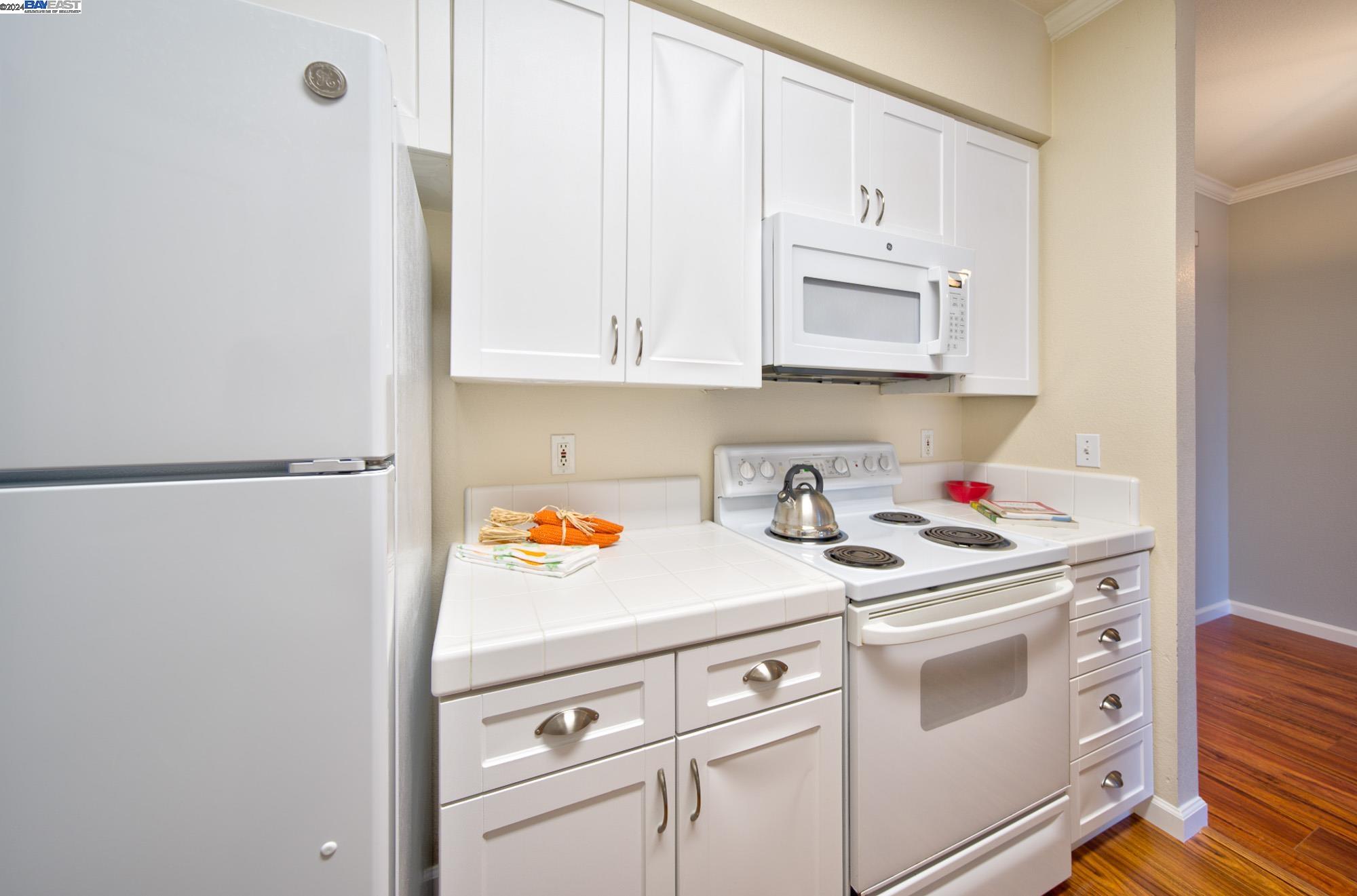 Detail Gallery Image 22 of 27 For 1982 W Bayshore Rd #115,  East Palo Alto,  CA 94303 - 1 Beds | 1 Baths