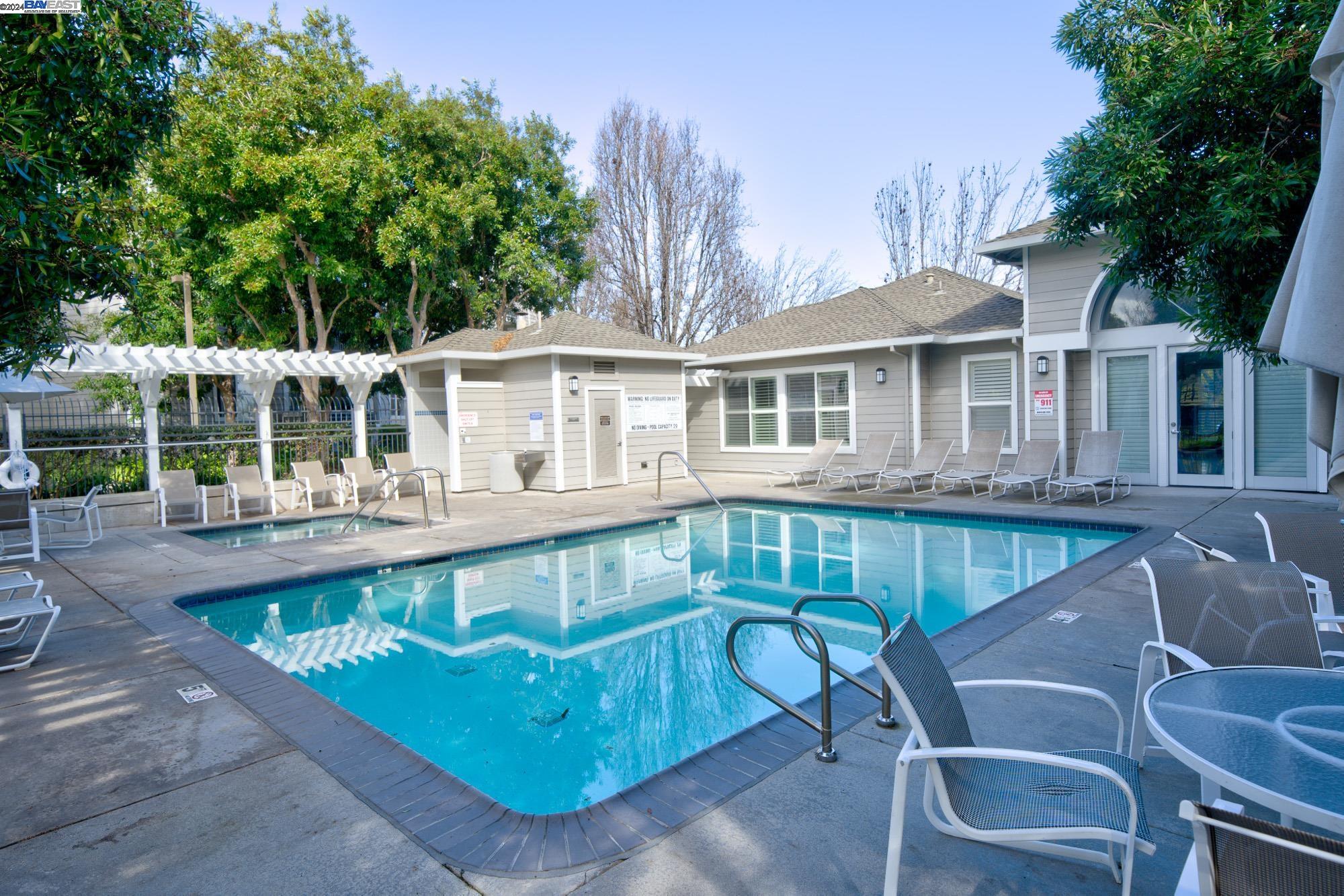 Detail Gallery Image 23 of 27 For 1982 W Bayshore Rd #115,  East Palo Alto,  CA 94303 - 1 Beds | 1 Baths