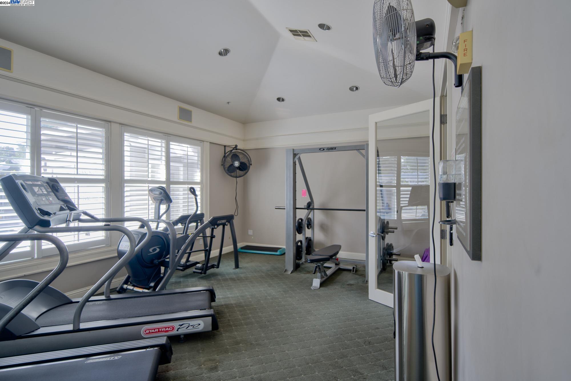 Detail Gallery Image 27 of 27 For 1982 W Bayshore Rd #115,  East Palo Alto,  CA 94303 - 1 Beds | 1 Baths