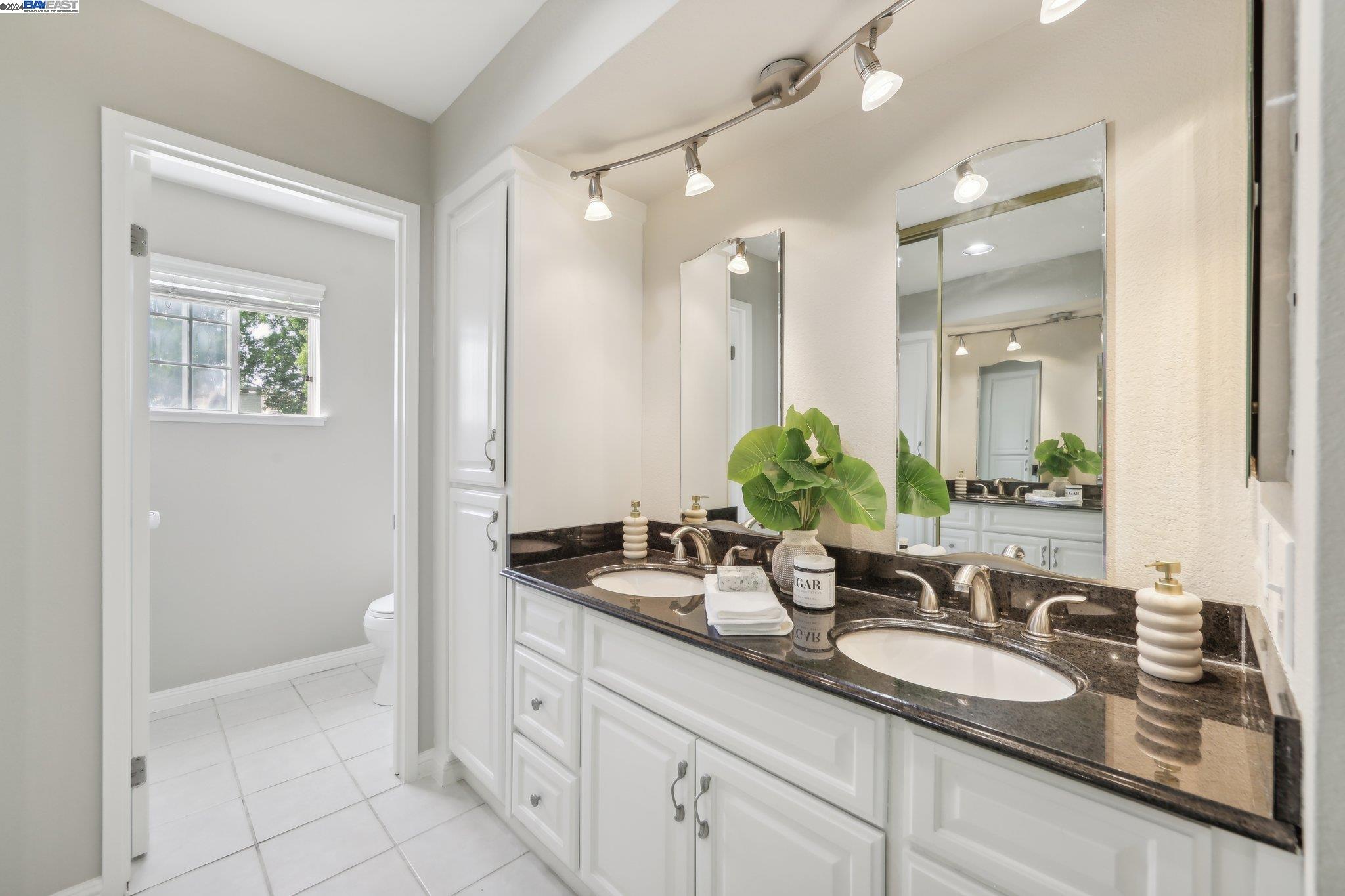 Detail Gallery Image 25 of 50 For 7840 Creekside Dr, Pleasanton,  CA 94588 - 2 Beds | 2/1 Baths