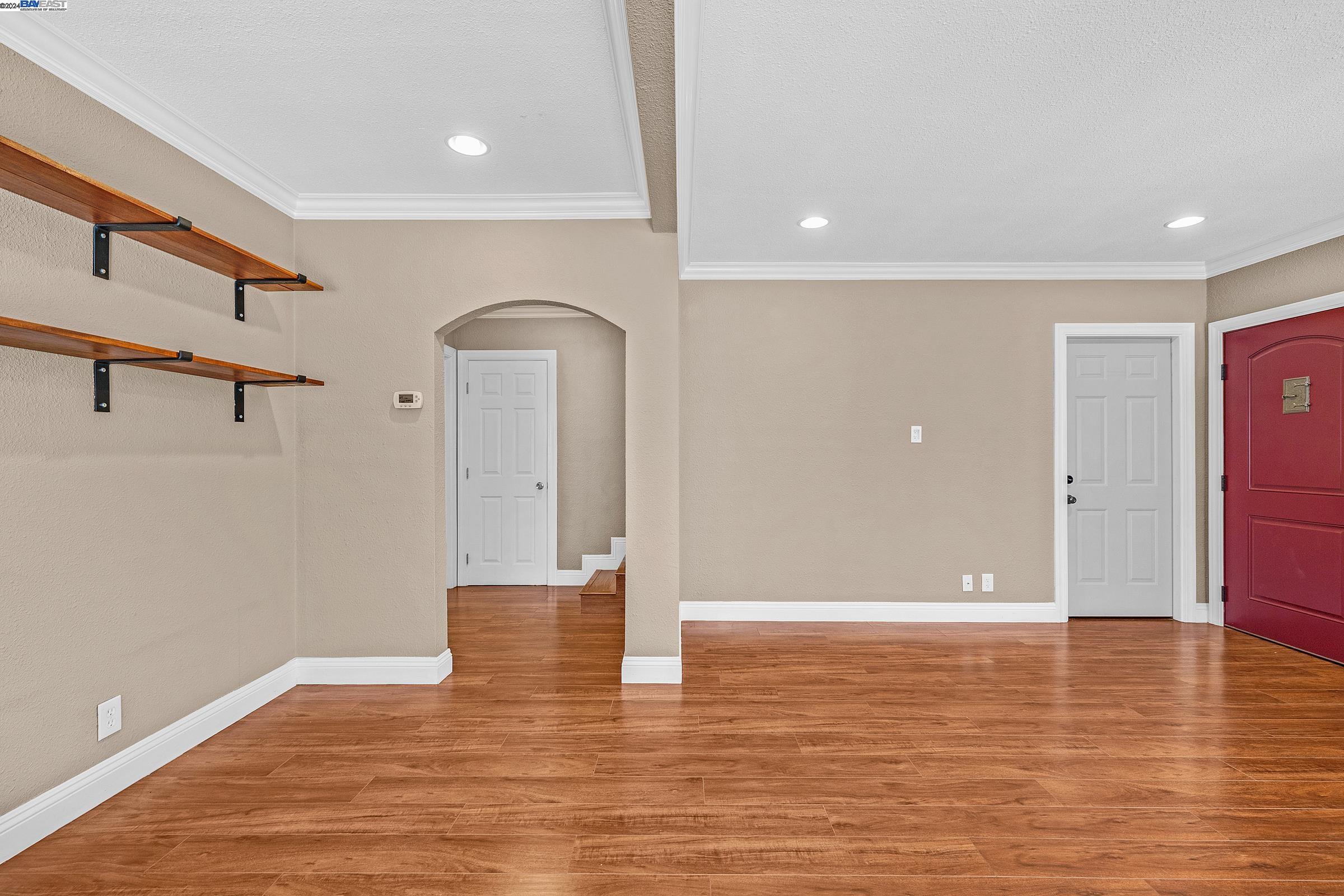 Detail Gallery Image 9 of 42 For 1340 Carpentier St, San Leandro,  CA 94577 - 2 Beds | 2 Baths