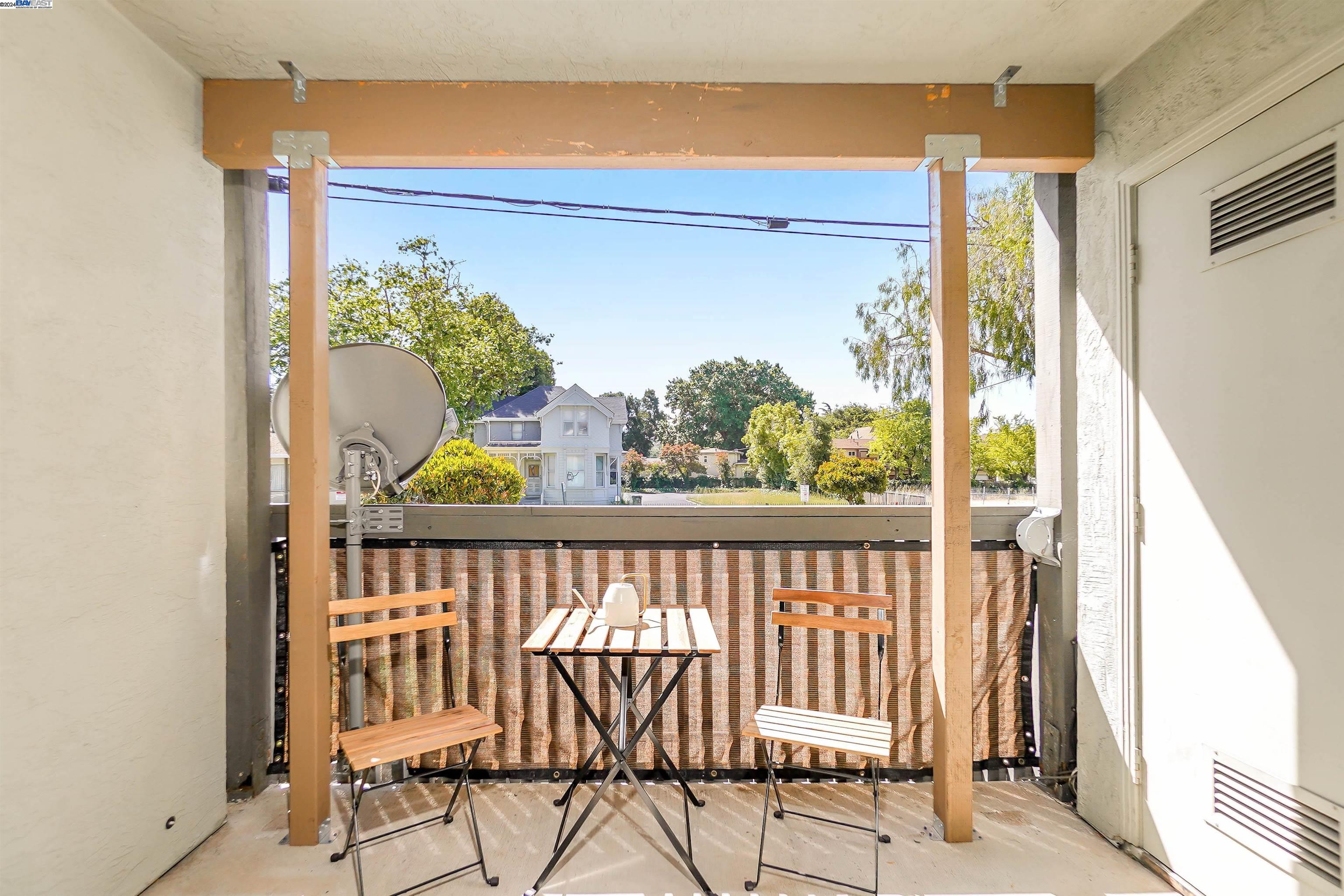 Detail Gallery Image 26 of 41 For 1318 B St #104,  Hayward,  CA 94541 - 2 Beds | 2 Baths
