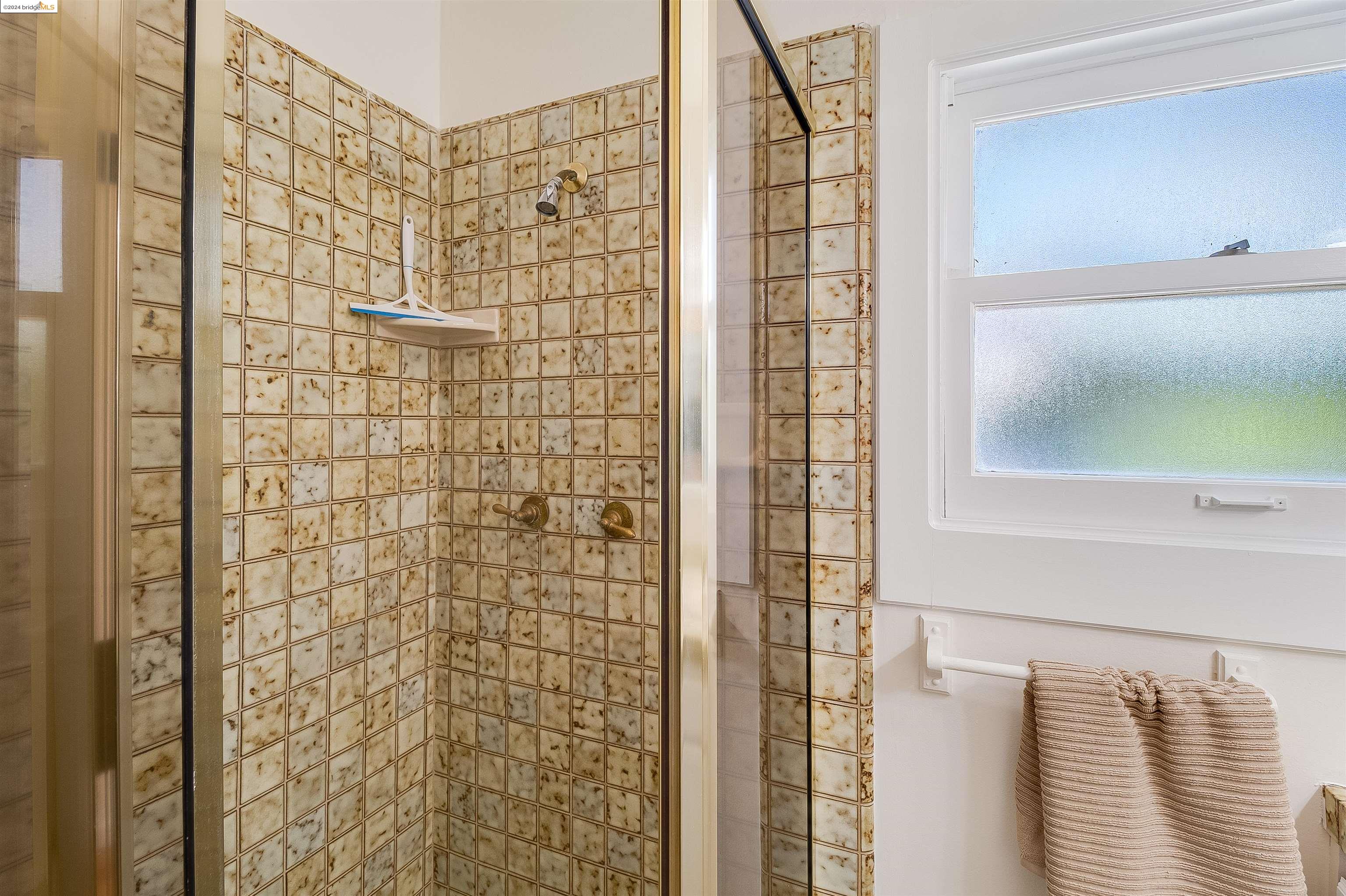 Detail Gallery Image 29 of 45 For 1301 Windermere Way, Concord,  CA 94521 - 3 Beds | 2 Baths