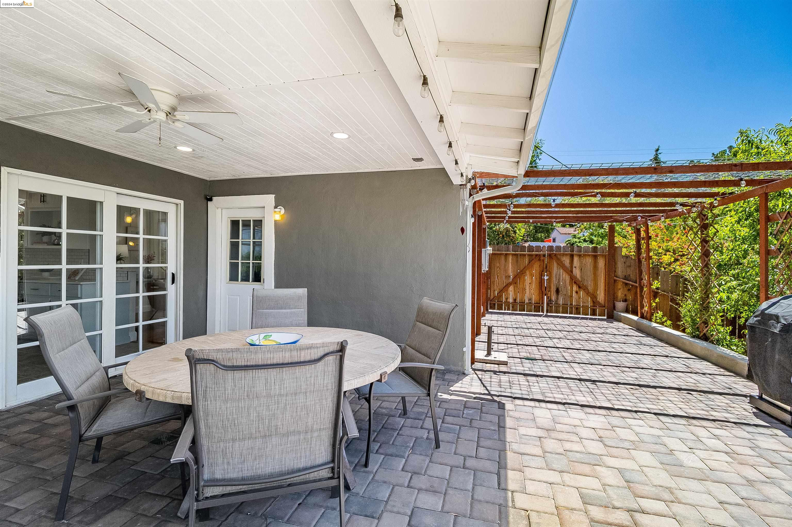 Detail Gallery Image 34 of 45 For 1301 Windermere Way, Concord,  CA 94521 - 3 Beds | 2 Baths
