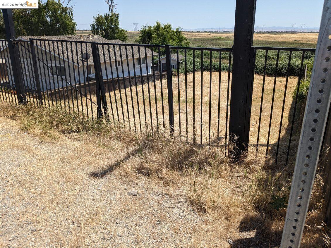 Detail Gallery Image 3 of 7 For 2368 Dutch Slough Rd, Oakley,  CA 94561 - – Beds | – Baths
