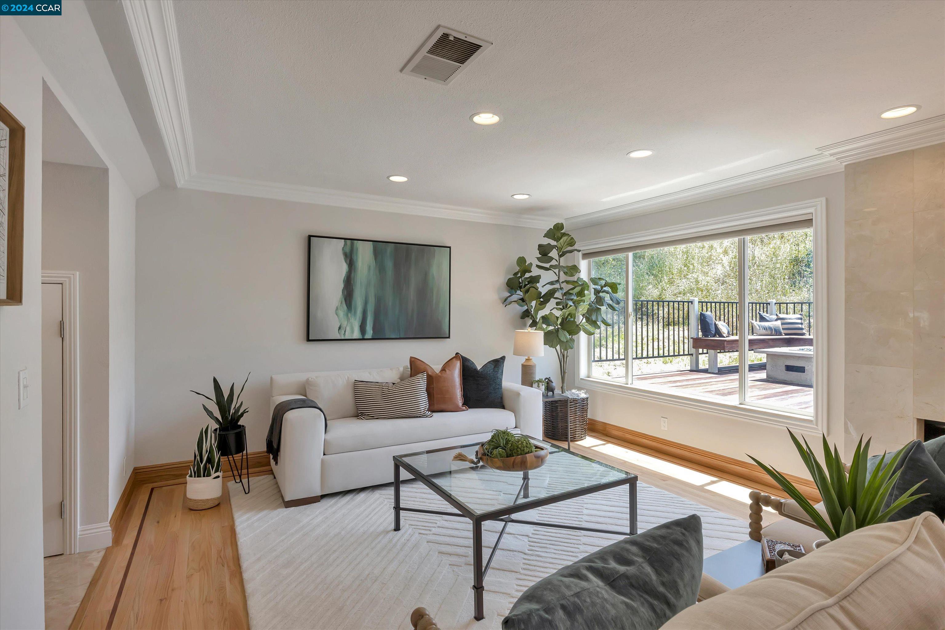 Photo #5: 41060795 Listing 