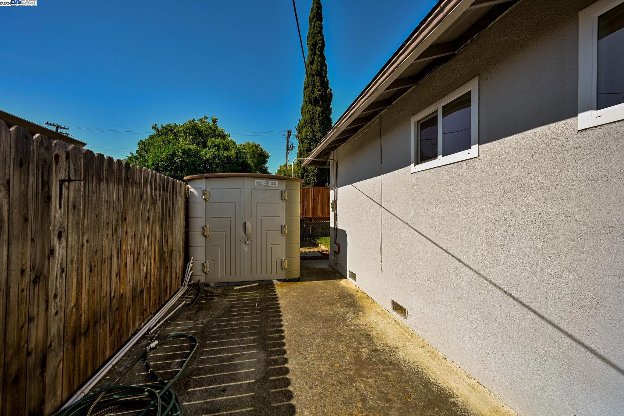 Detail Gallery Image 22 of 22 For 2455 Tanager Cir, Concord,  CA 94520 - 3 Beds | 1/1 Baths