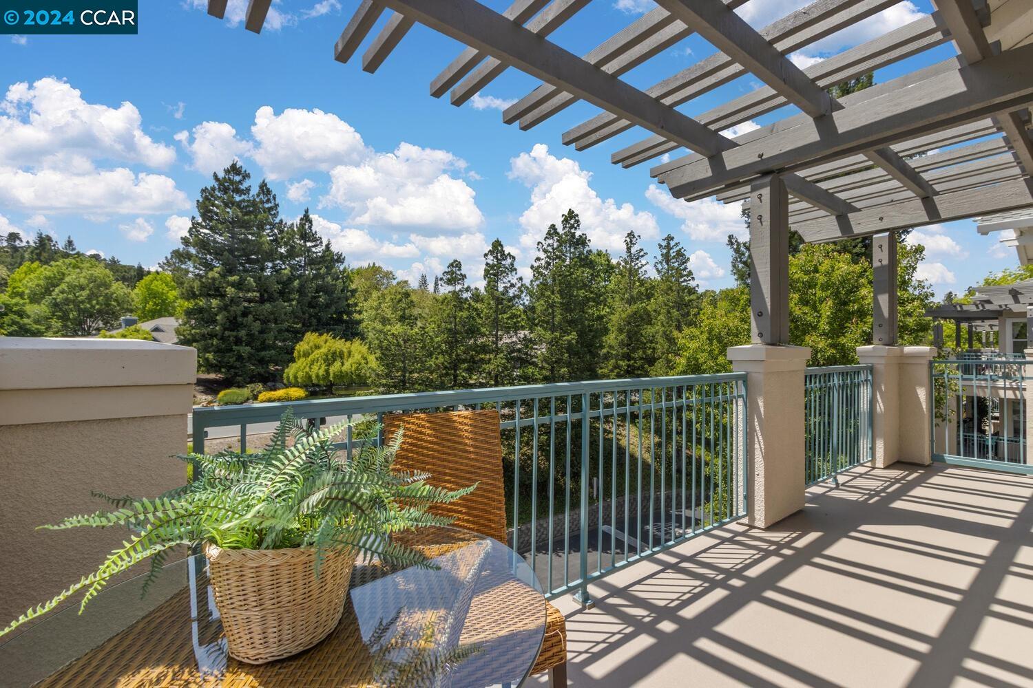 Detail Gallery Image 26 of 54 For 1840 Tice Creek Drive #2420,  Walnut Creek,  CA 94595-2464 - 2 Beds | 2 Baths
