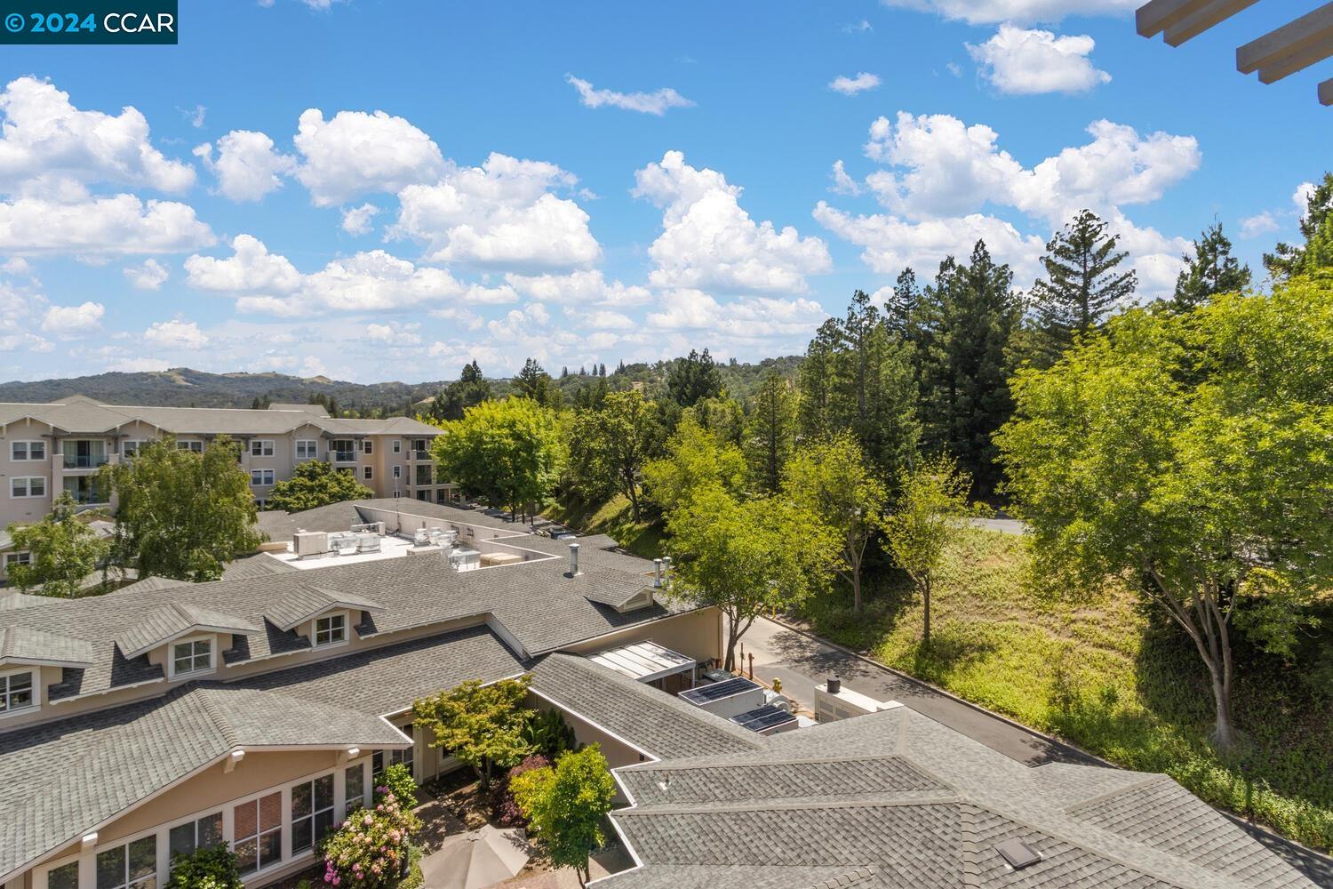 Detail Gallery Image 27 of 54 For 1840 Tice Creek Drive #2420,  Walnut Creek,  CA 94595-2464 - 2 Beds | 2 Baths
