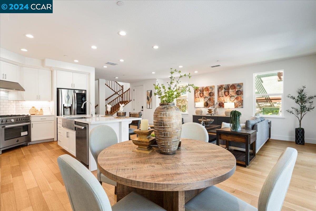 Photo #6: 41060840 Listing 